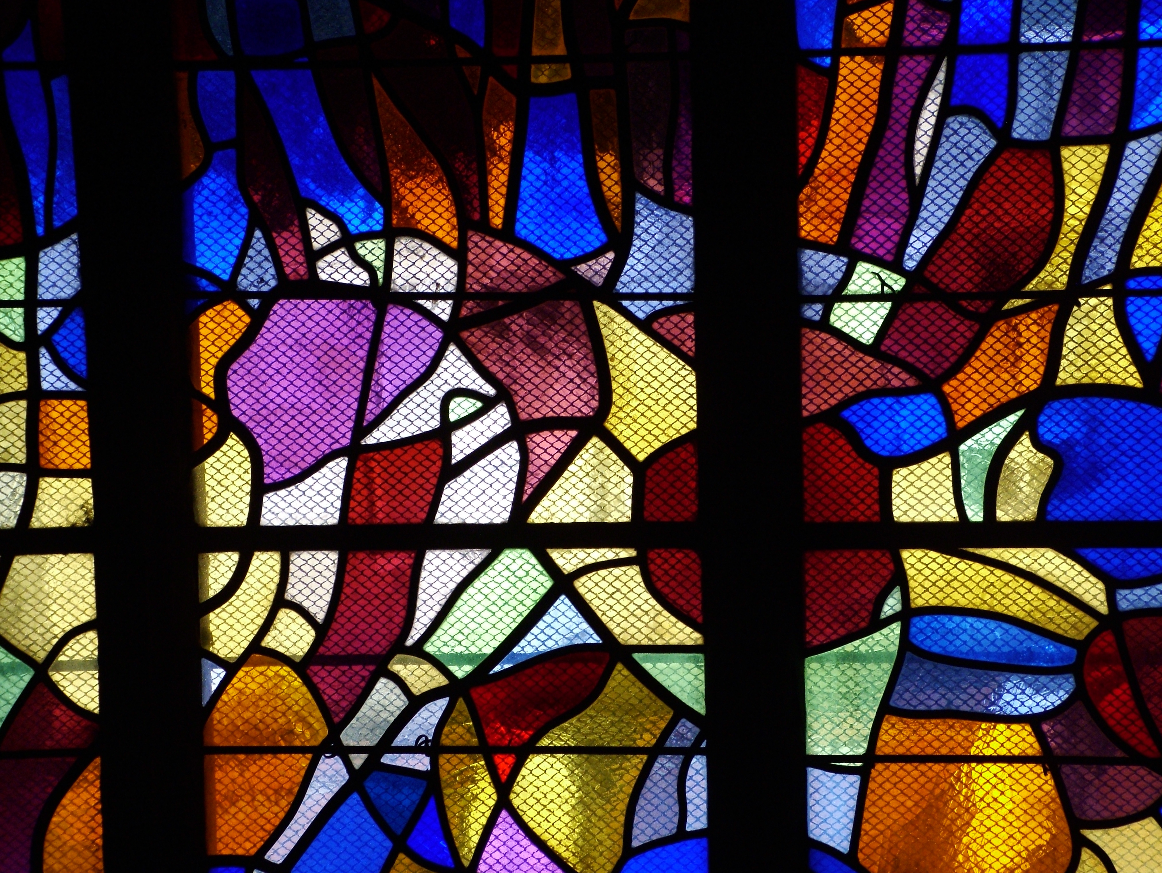 Vitraux de Manessier Eglise Saint Bénigne 