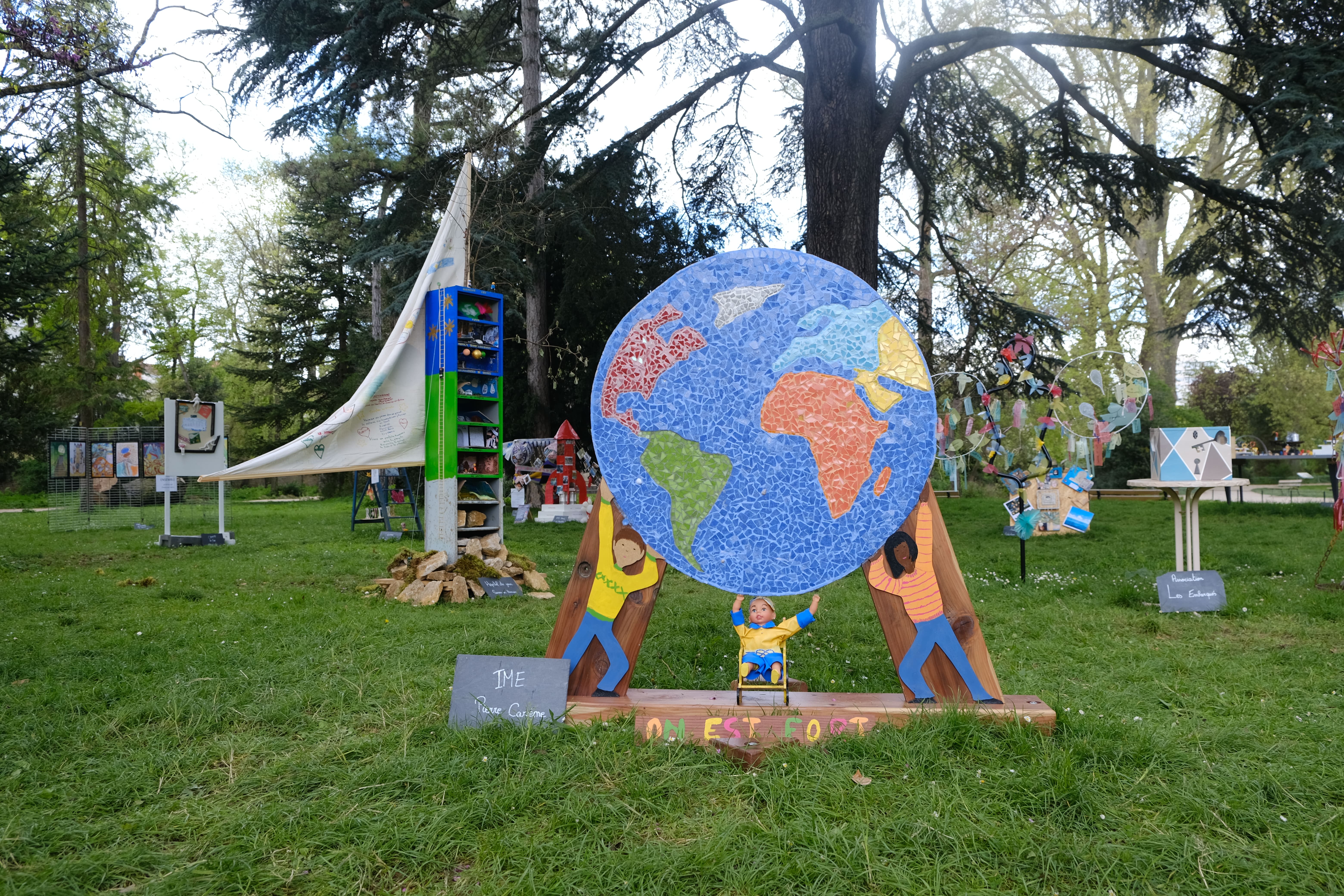 « Naissances en créations » - Exposition collective de structures de la région BFC