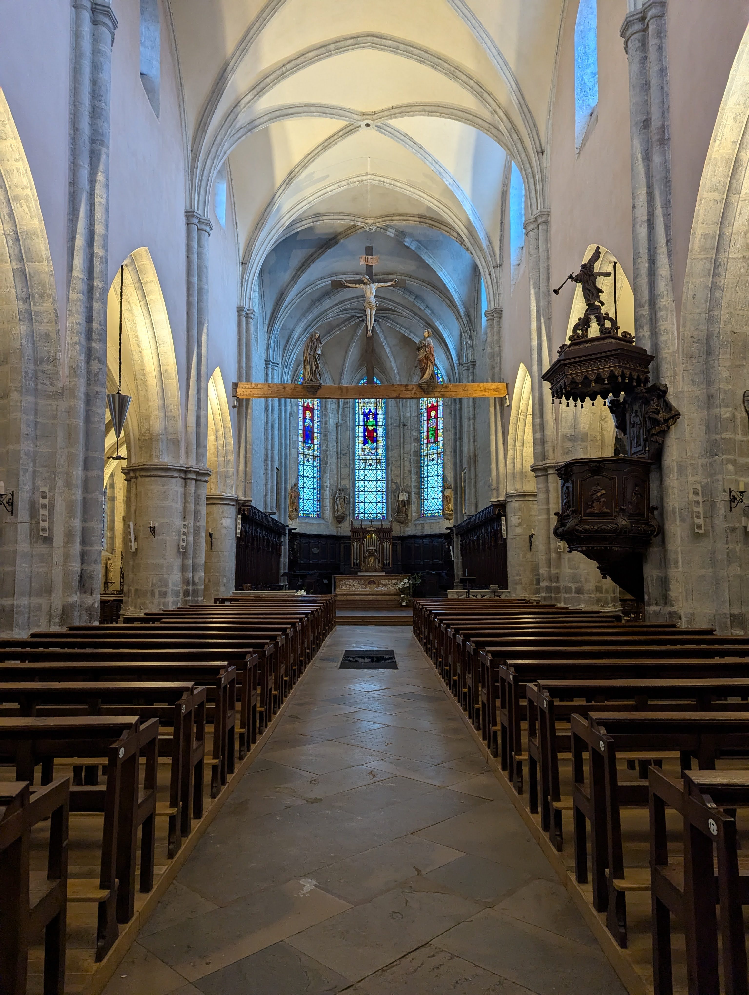 ©Camille_collégiale_Saint_Hippolyte_2024