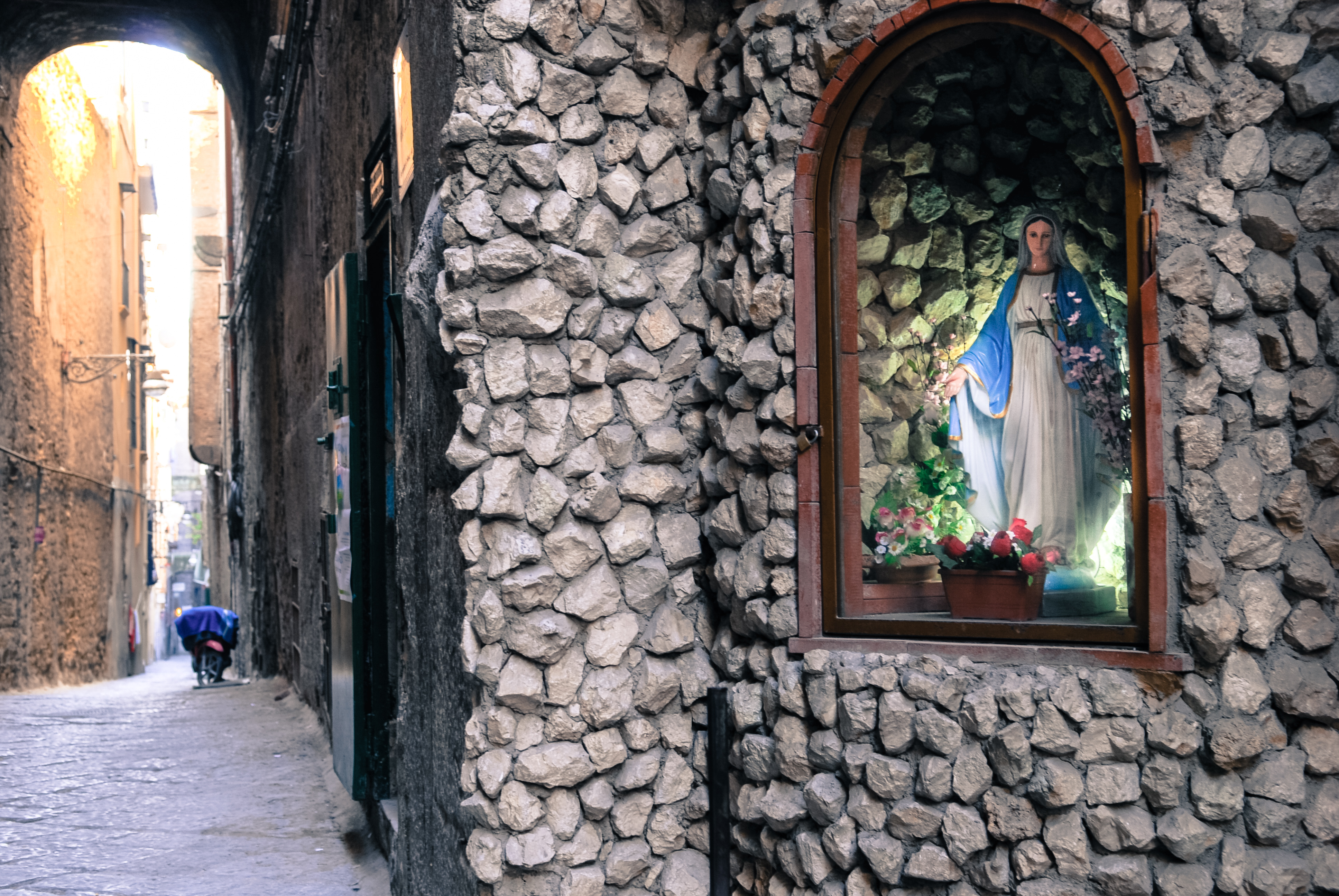 Ex-voto : une errance dans les rues de Naples