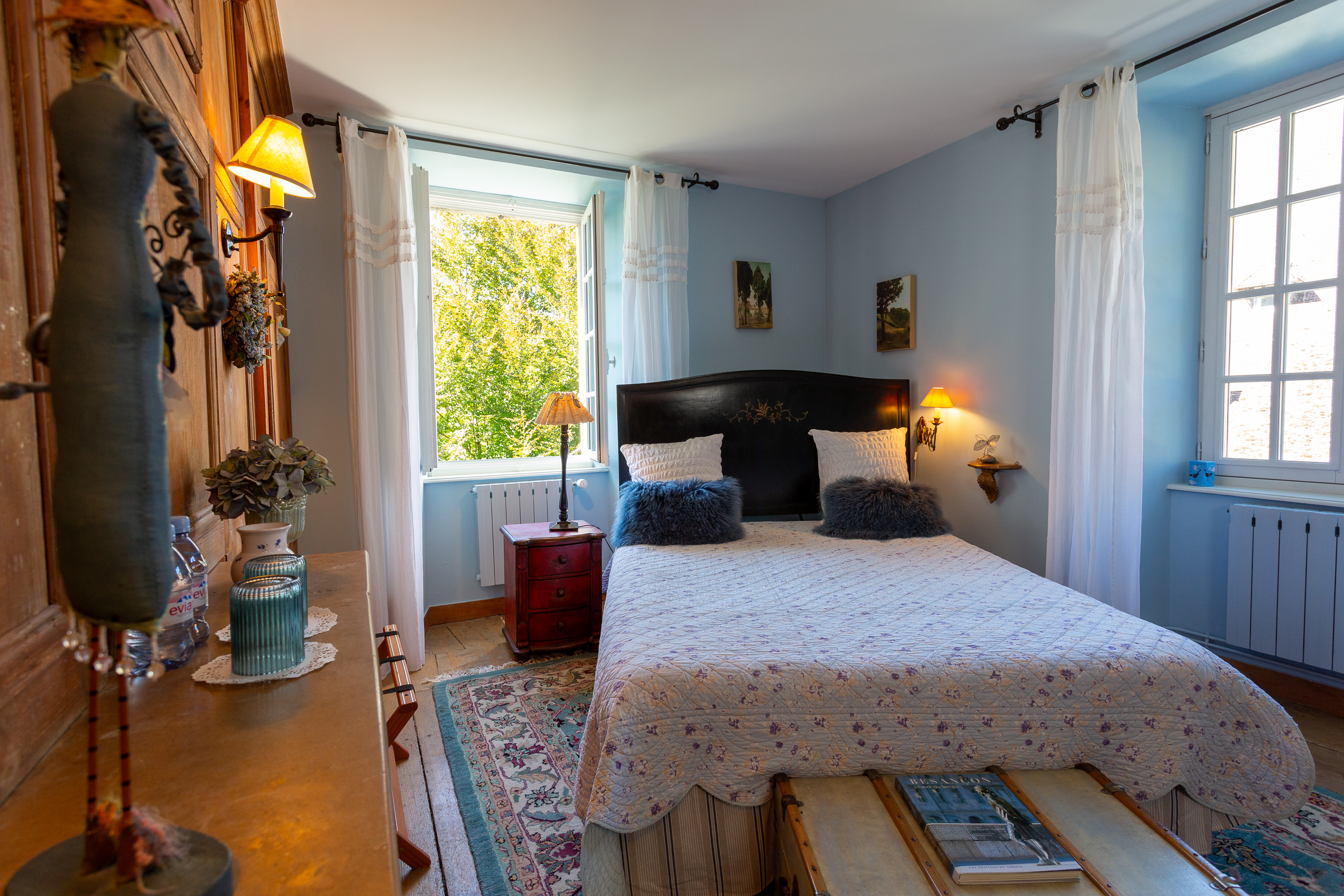 À l'Ombre du Château, chambre d'hôtes à Nans-sous-Sainte-Anne