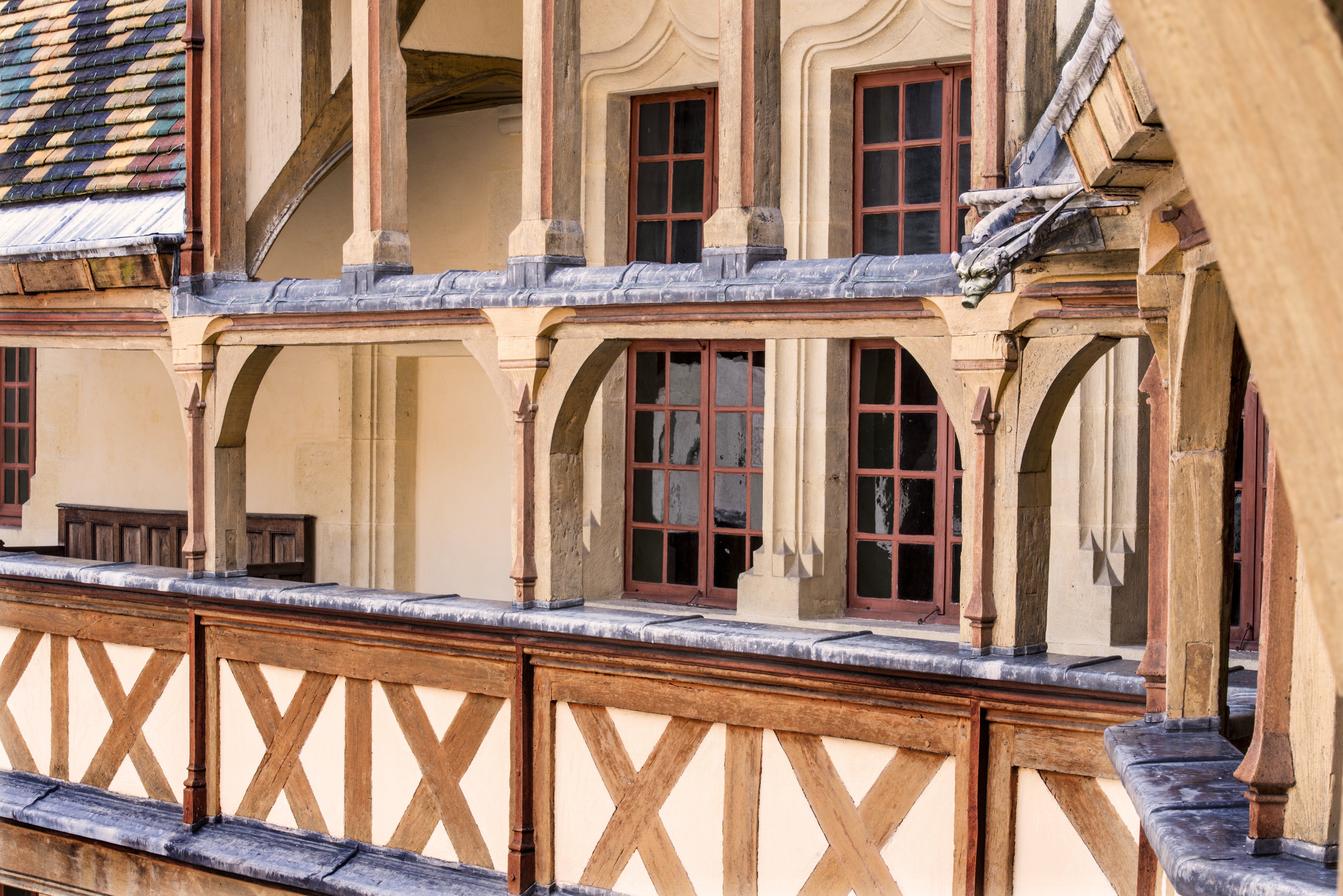 Toit polychrome - Hôtel-Dieu