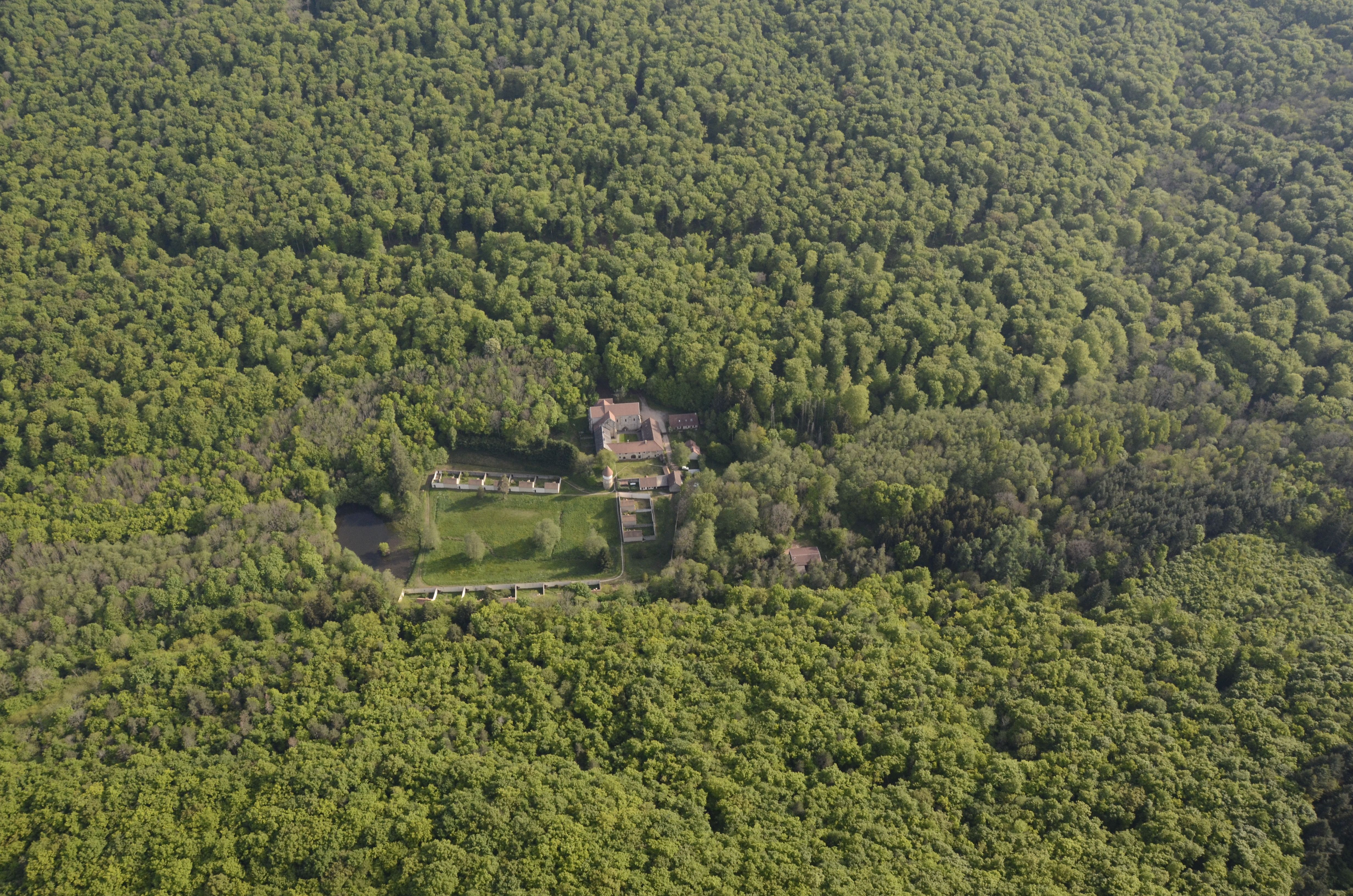 Vue aérienne du Val Saint Benoît
