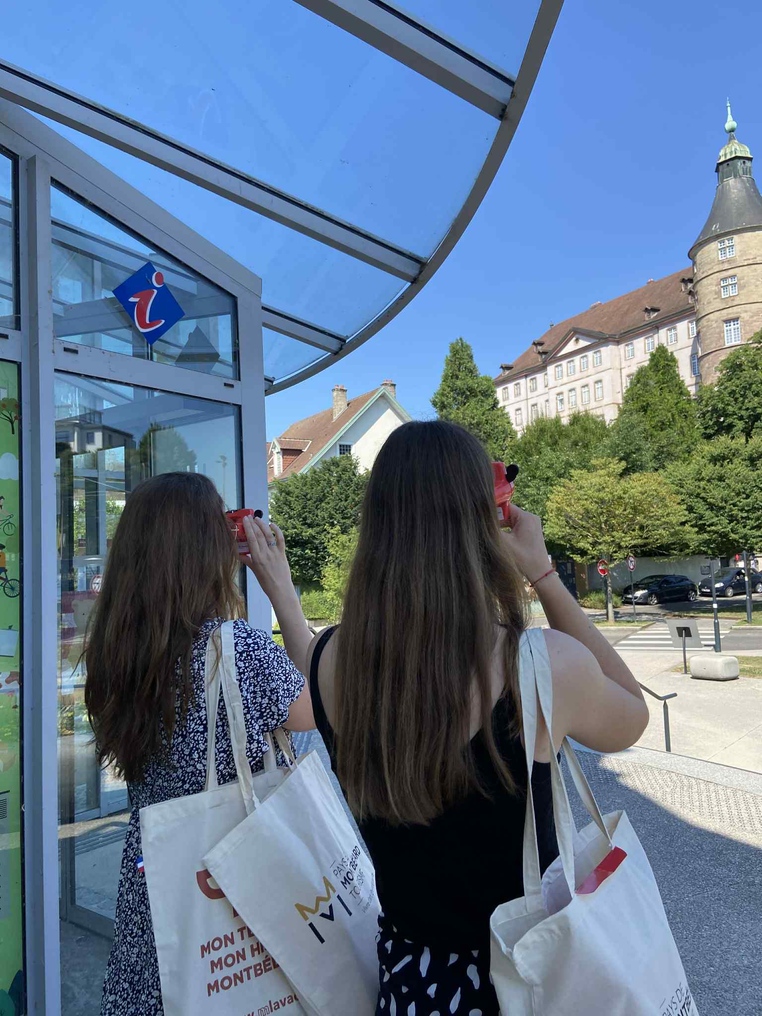 Visite décalée de l'été "Clic Clac Plouf"