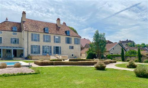 La demeure des Monts de Gy 