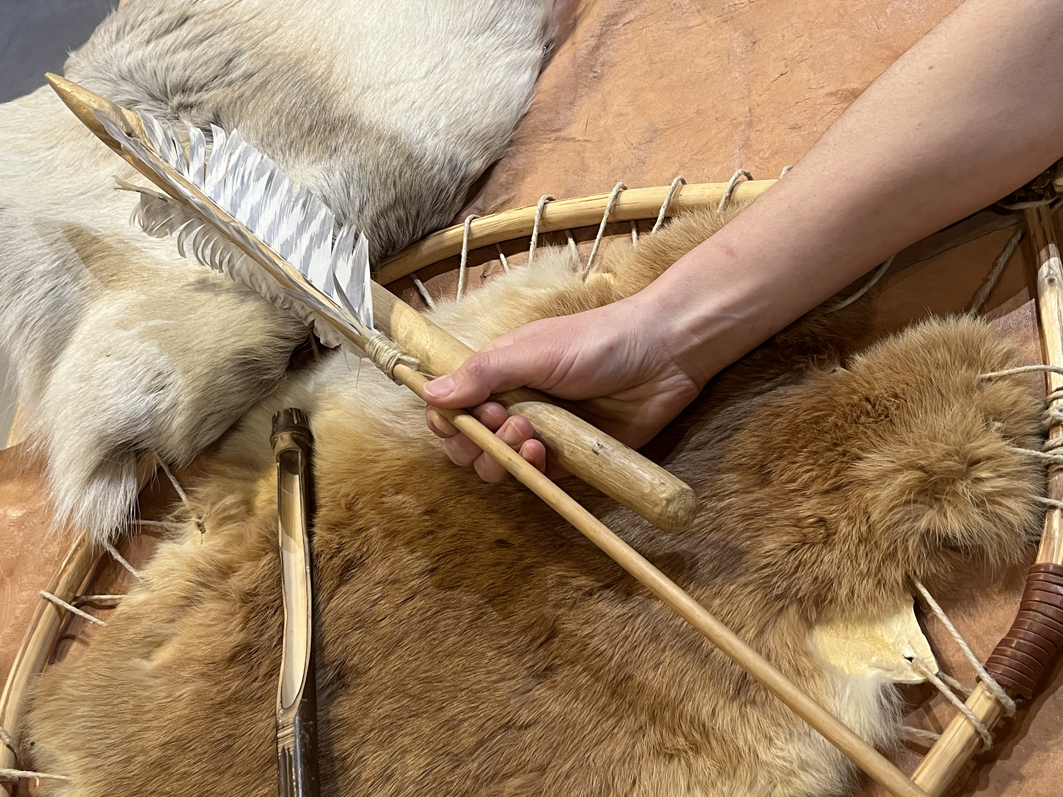 Atelier : kit du chasseur préhistorique