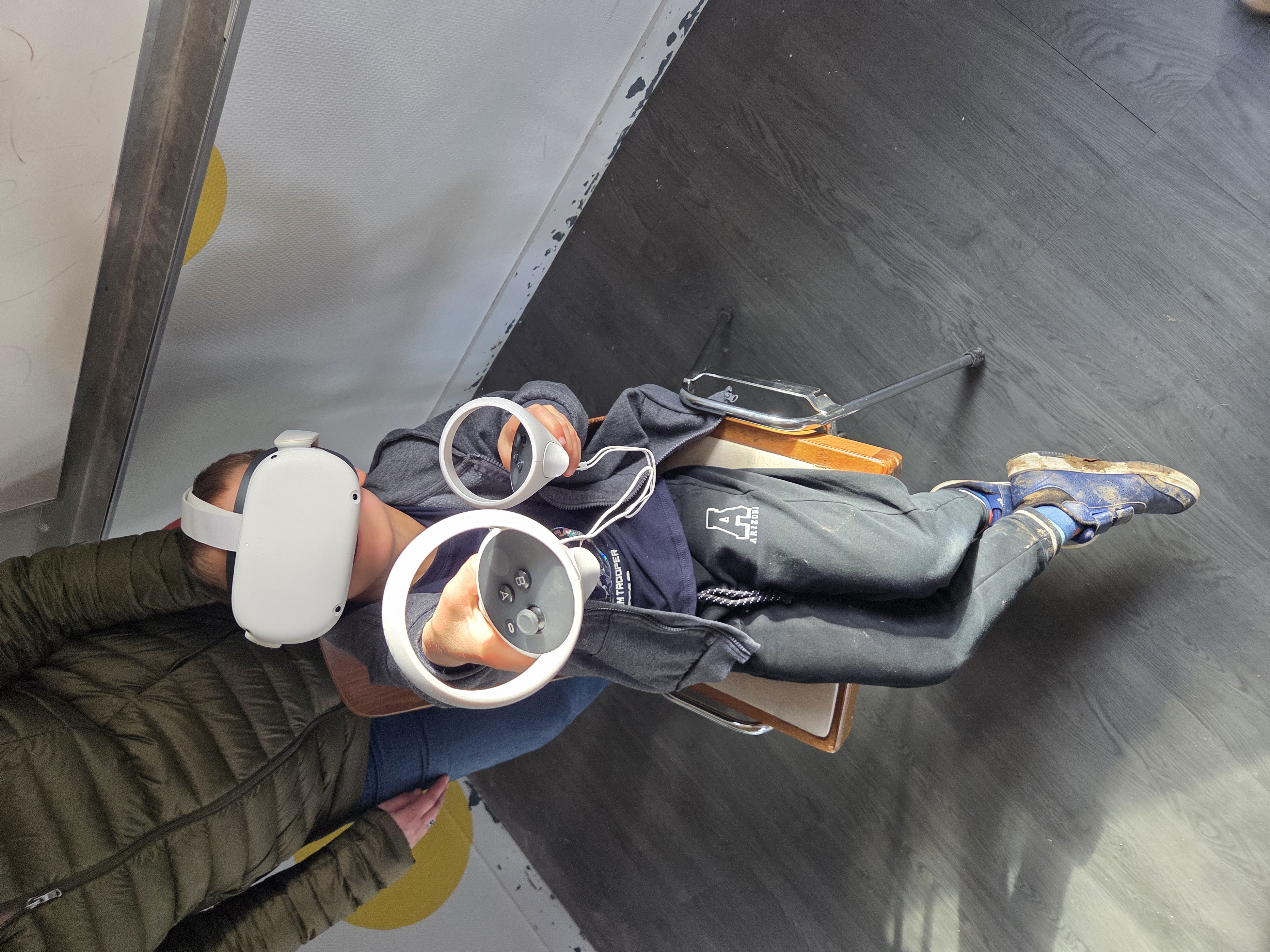Atelier numérique : casque VR et robots