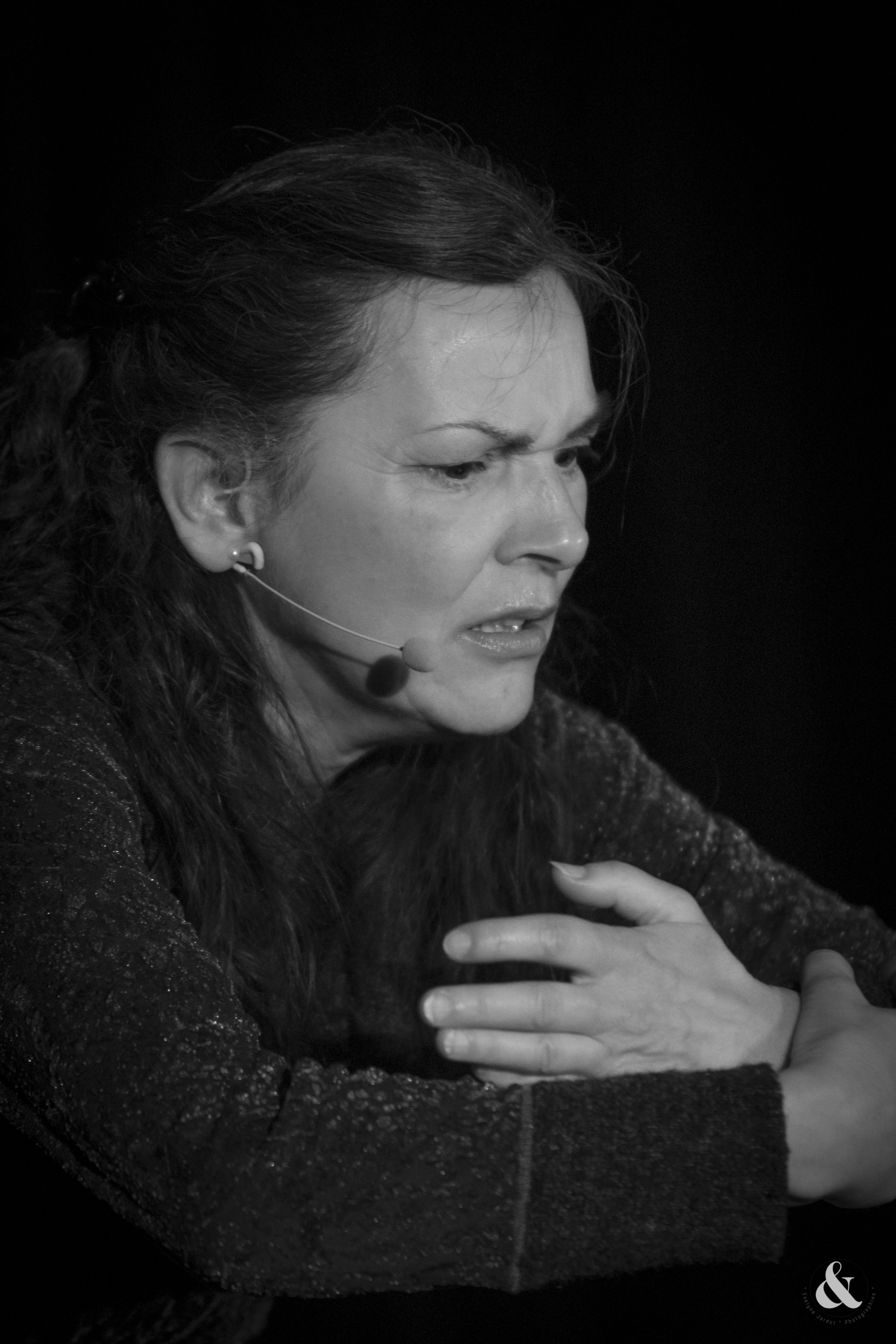 1MapieCABURET@PhotoEvelyneJARDOT-LaVeilléeDesLoups-ALaLueurDesContes