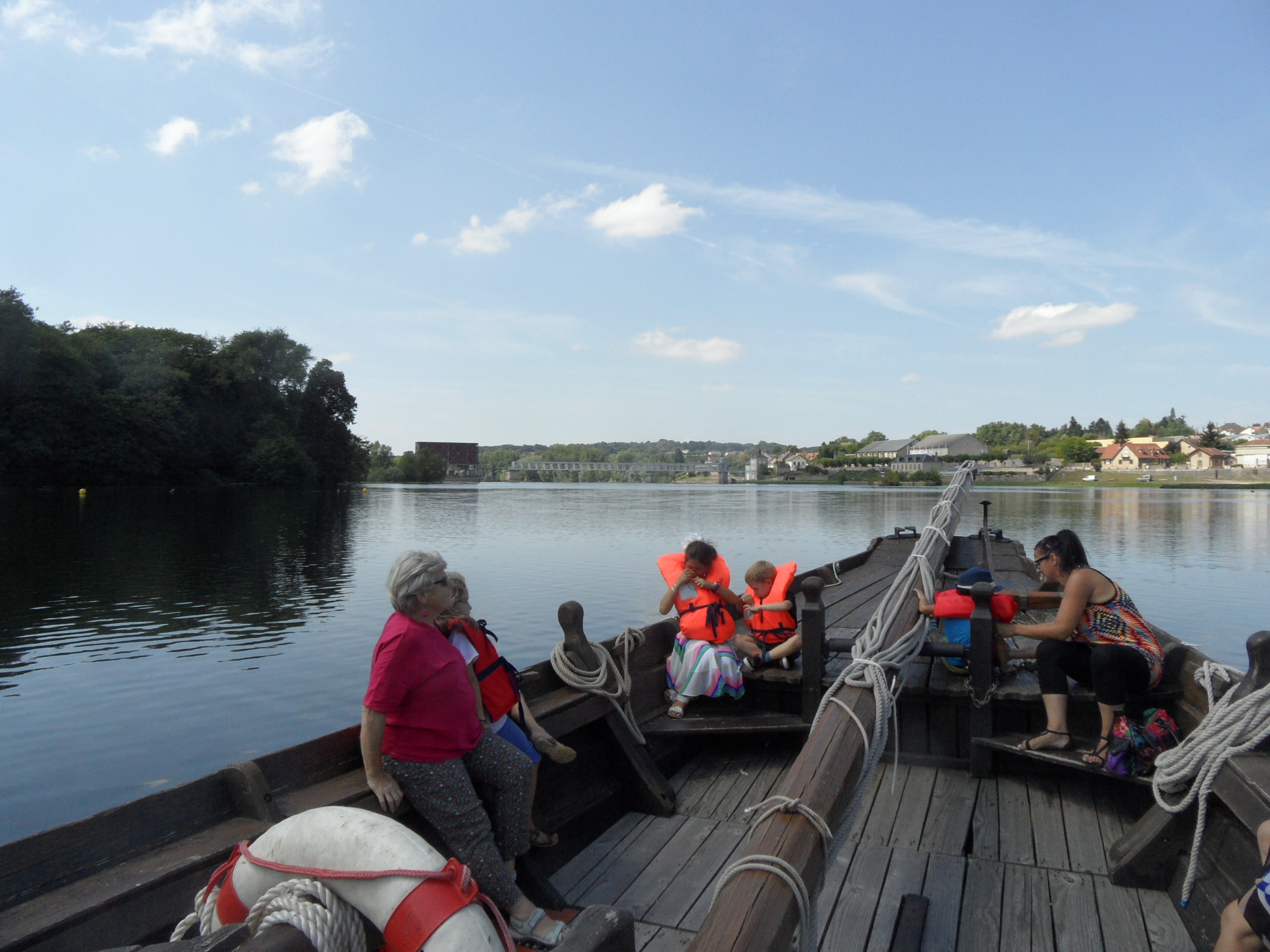 Promenade en bateau tradionnel de Loire à Decize