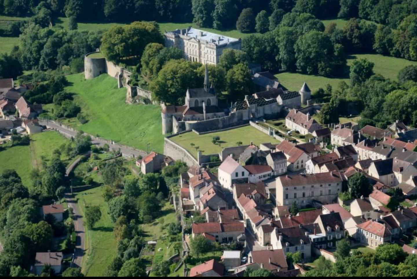 Visite du village de Grancey-le-Château-Neuvelle — image 5