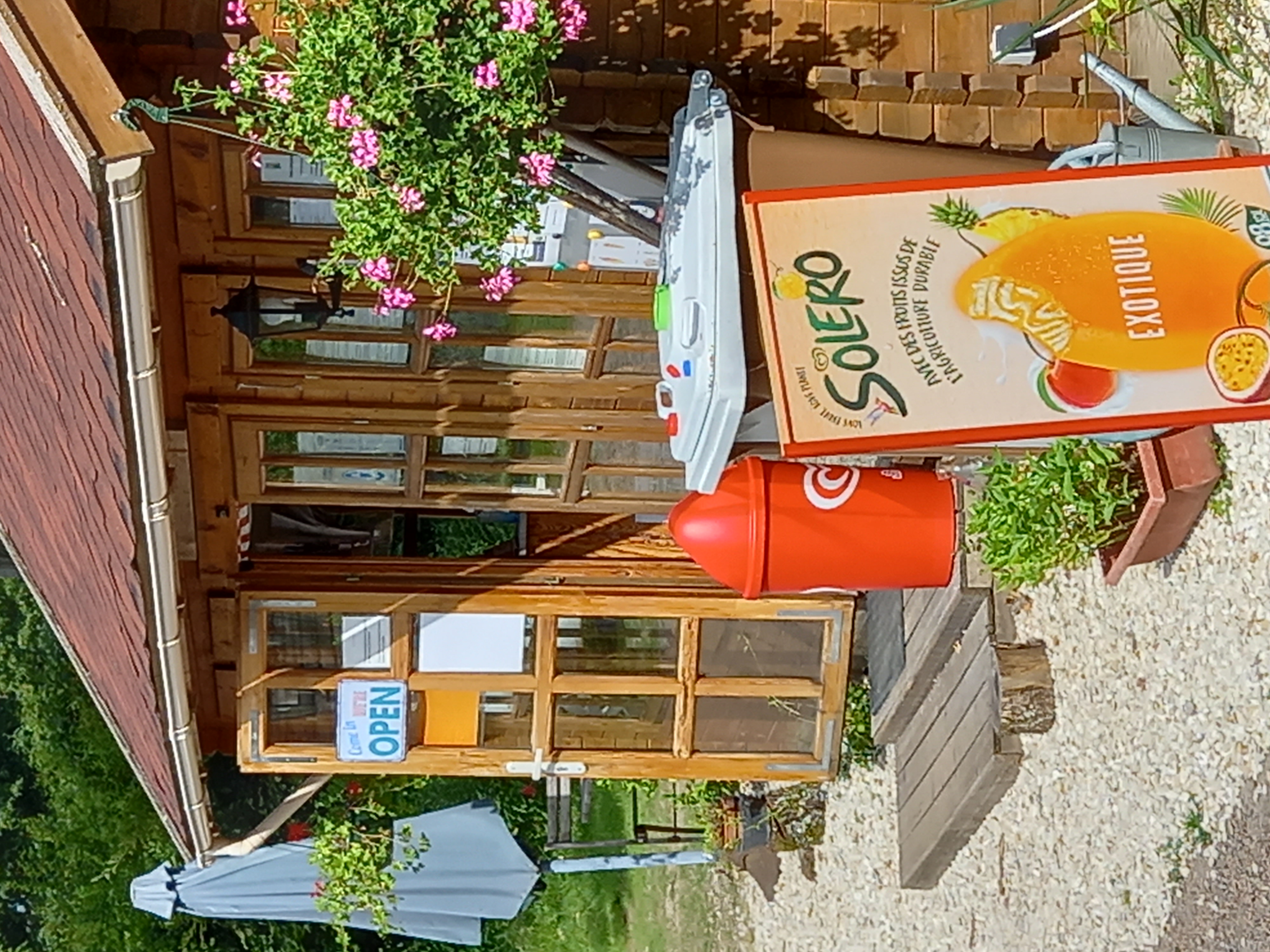 Aire de service pour camping-car de Lormes