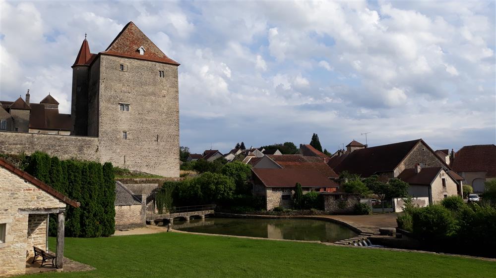 Fondremand, au bord de la source romaine