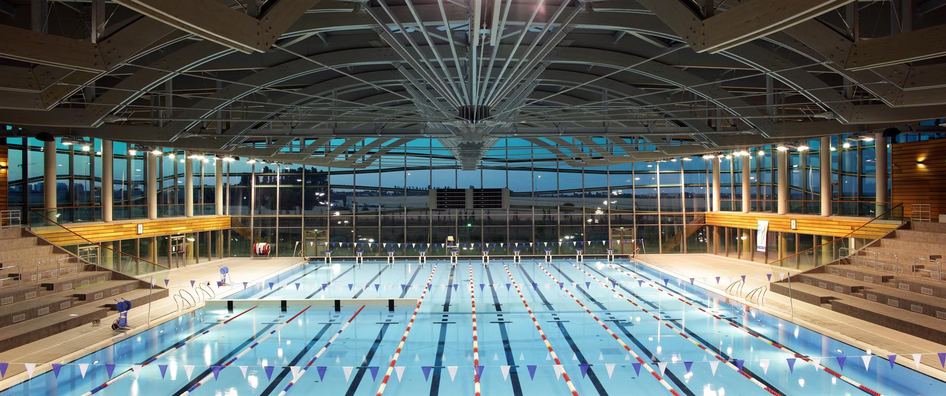 Piscine Olympique Du Grand Dijon A Dijon Cote D Or En Bourgogne Cote D Or Tourisme