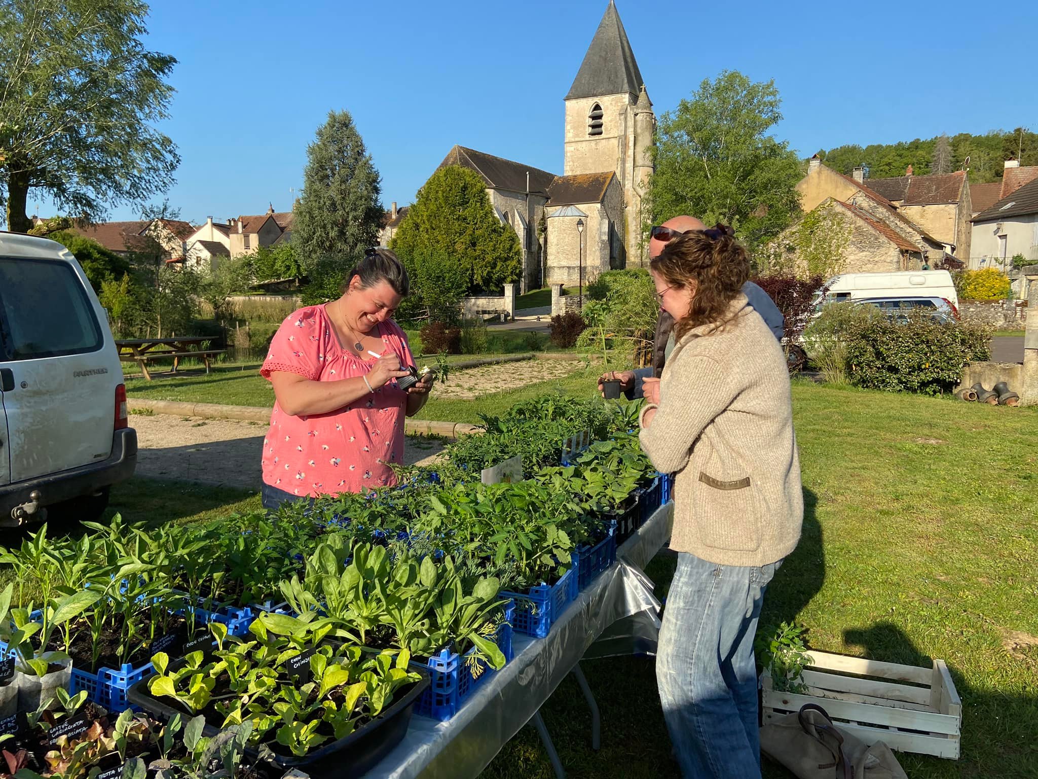 Marché aux fleurs et produits du terroir