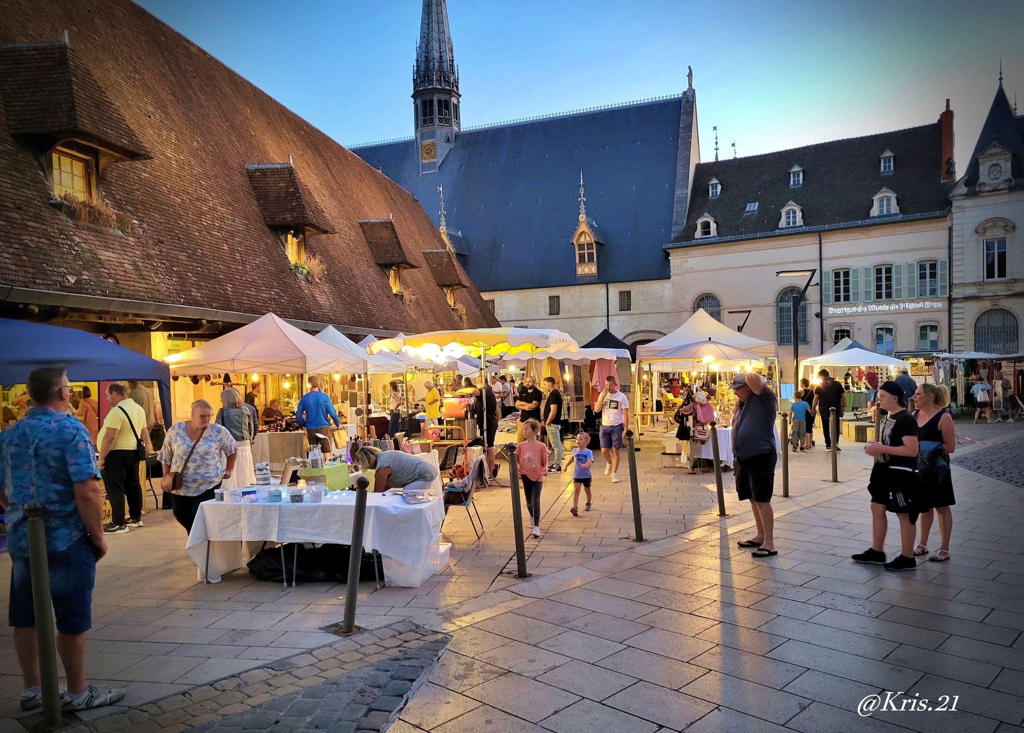 Marche Nocturne Beaune