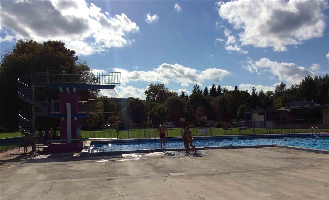Piscine plein air de Chalezeule