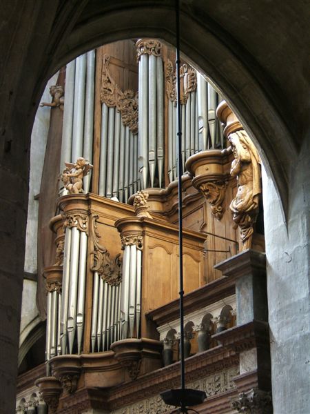 'LES PETITS CONCERTS DU MARCHÉ' : THILO MUSTER (BÂLE,SUISSE)_1