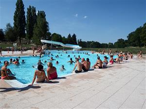 Piscine de plein air à Rioz