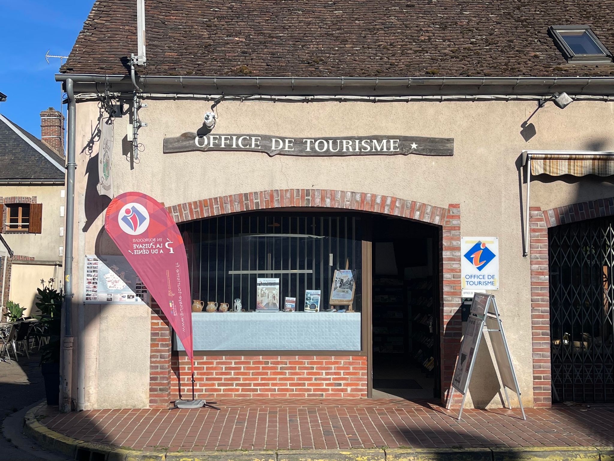 Office de Tourisme de Puisaye-Forterre - BIT de Charny — Offices de tourisme à Yonne