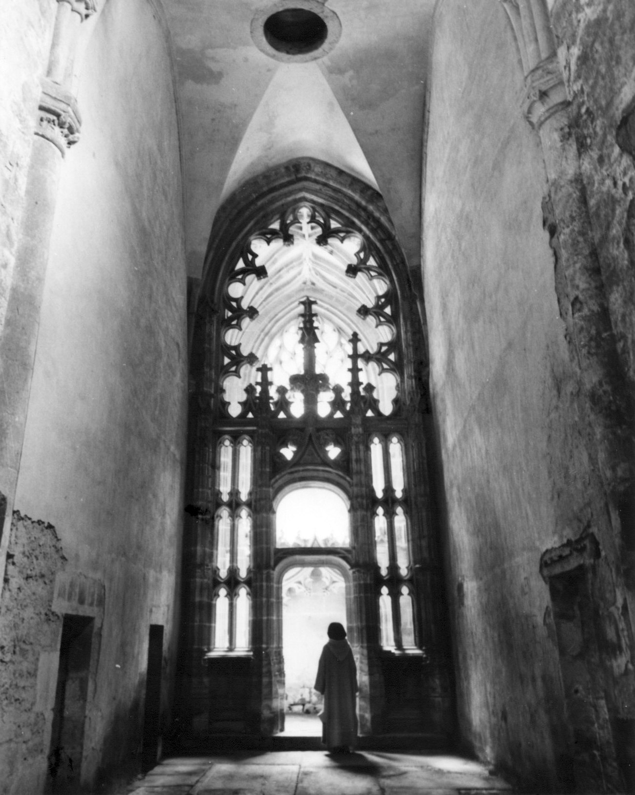 Eglise et clôture de la chapelle en 1982