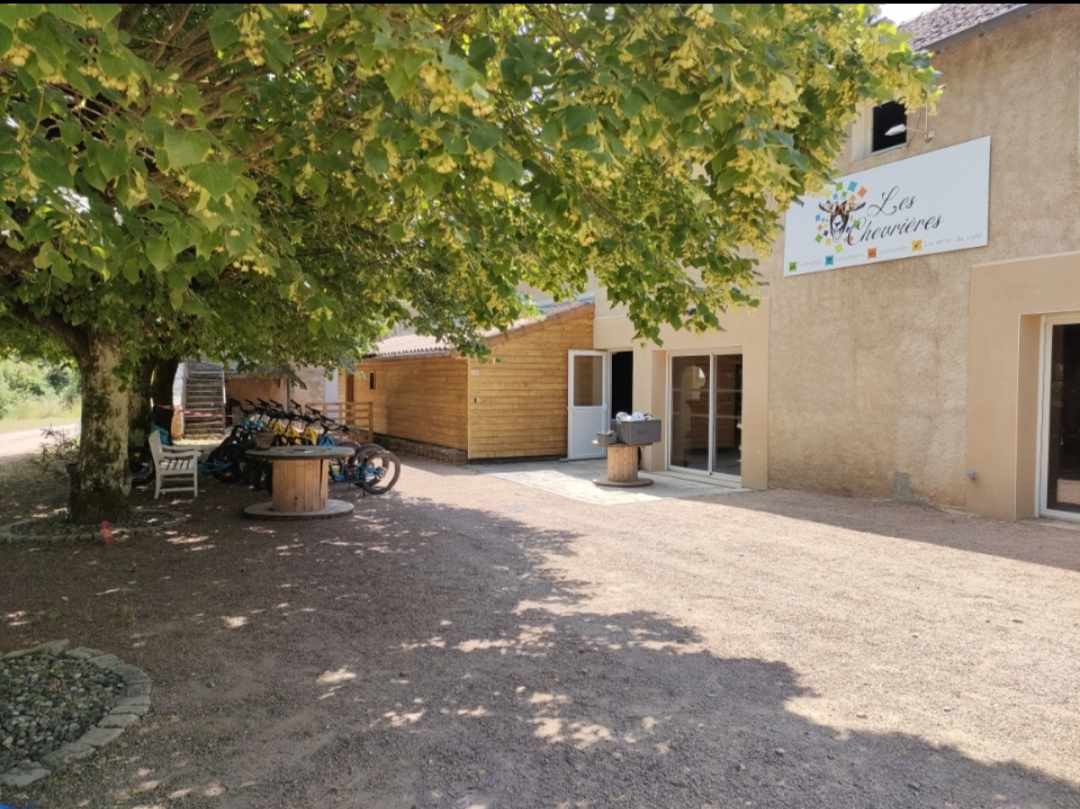 Les Chevrières