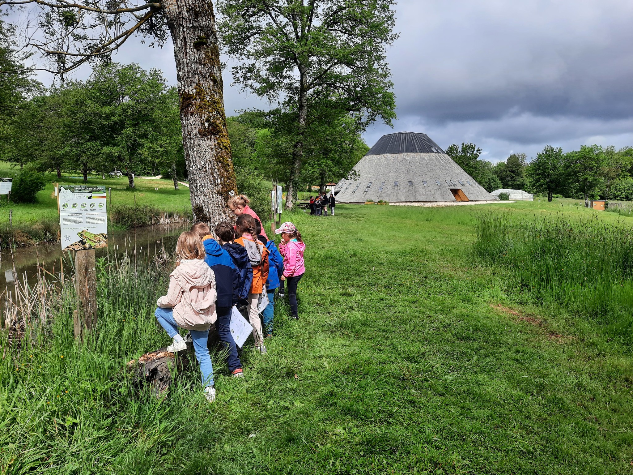 RANDONNÉE SUR LE SENTIER NATURE AVEC UN GUIDE