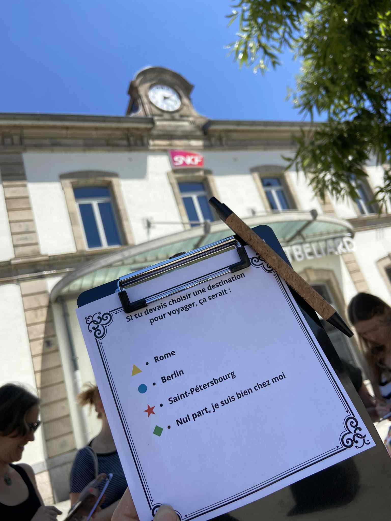 Visite décalée de l'été "Révélez votre alter ego du passé"