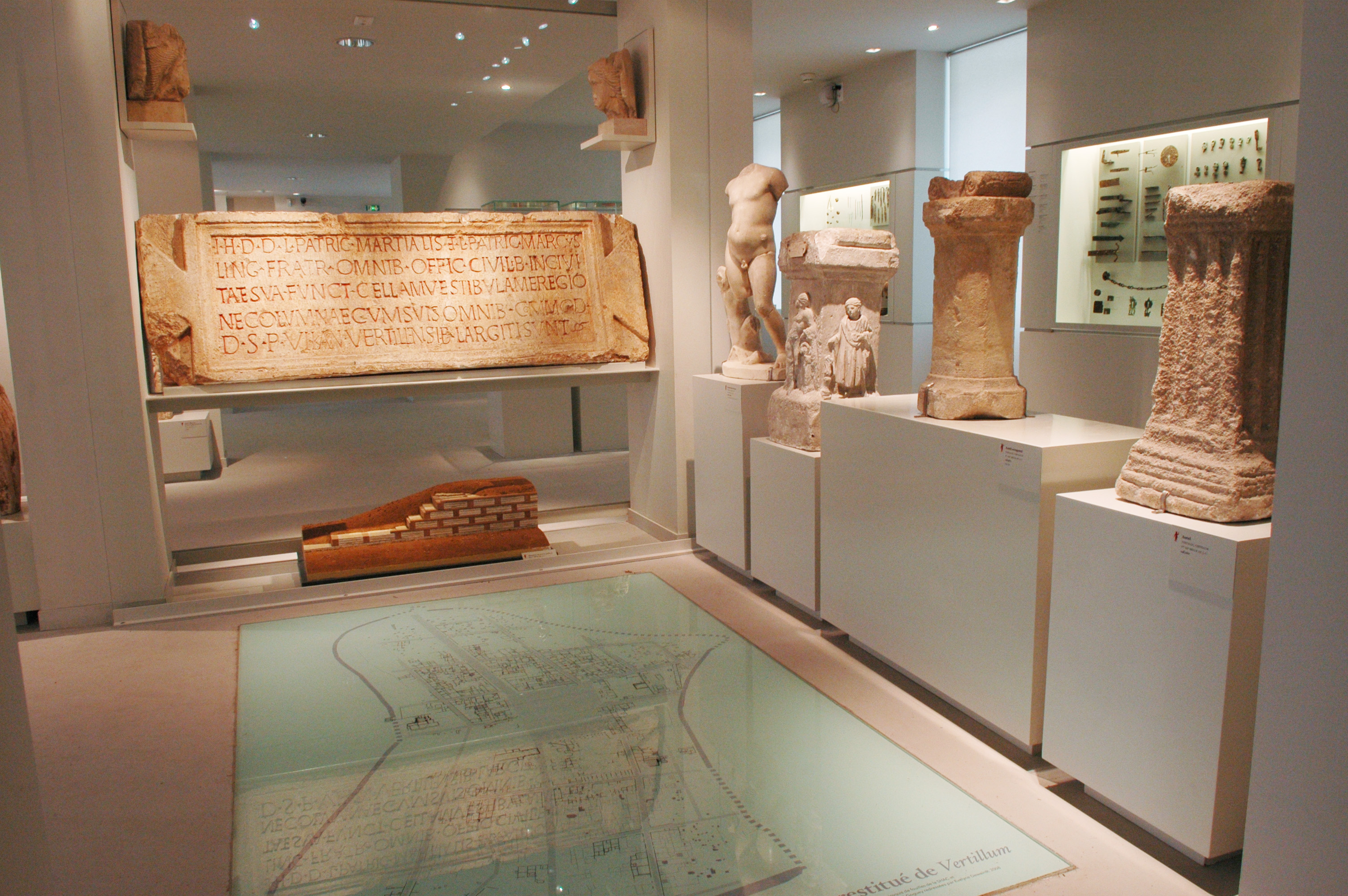 MUSEE DU¨PAYS CHATILLONNAIS - TRESOR DE VIX A CHATILLON-SUR-SEINE