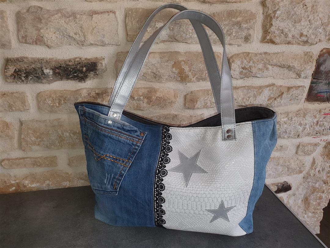 Lo.Vé by Laurence Vejux