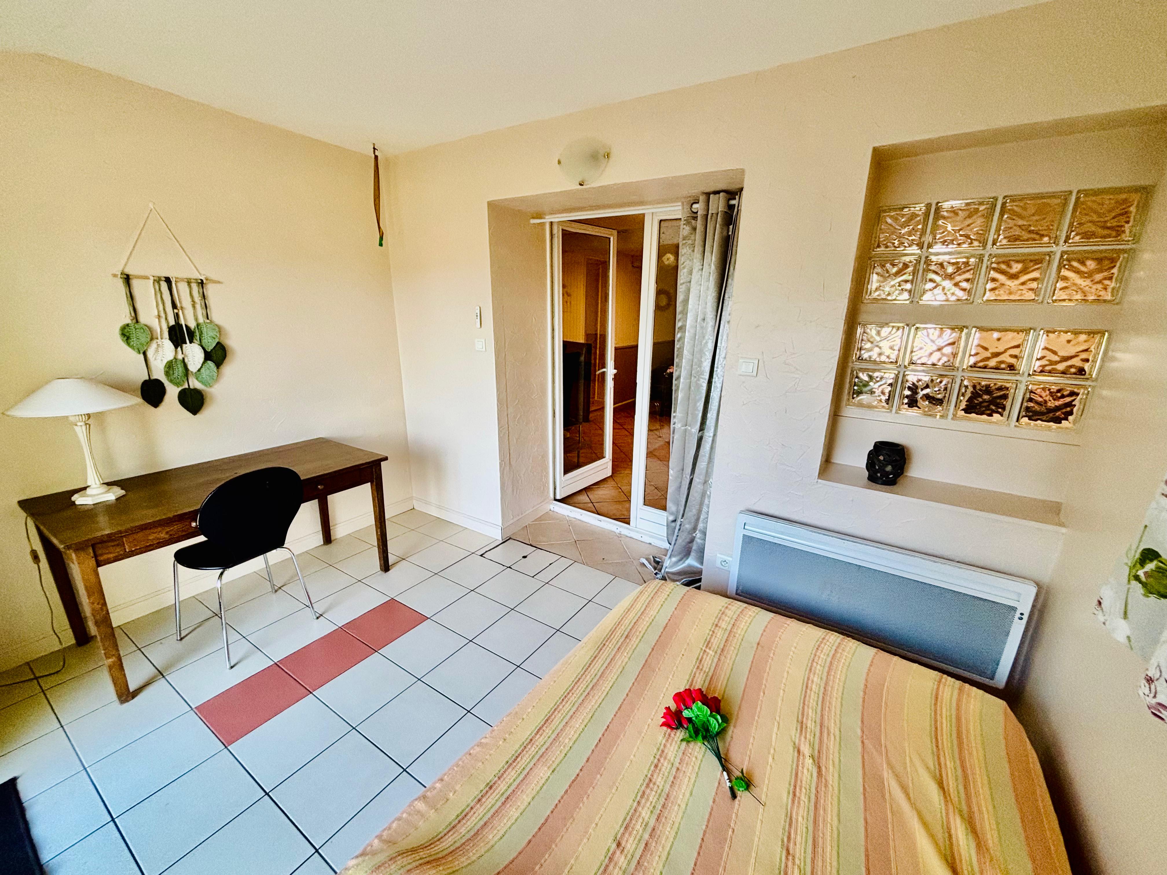 Gîtes de Montvaltin - Appartement 8 pers en RDC