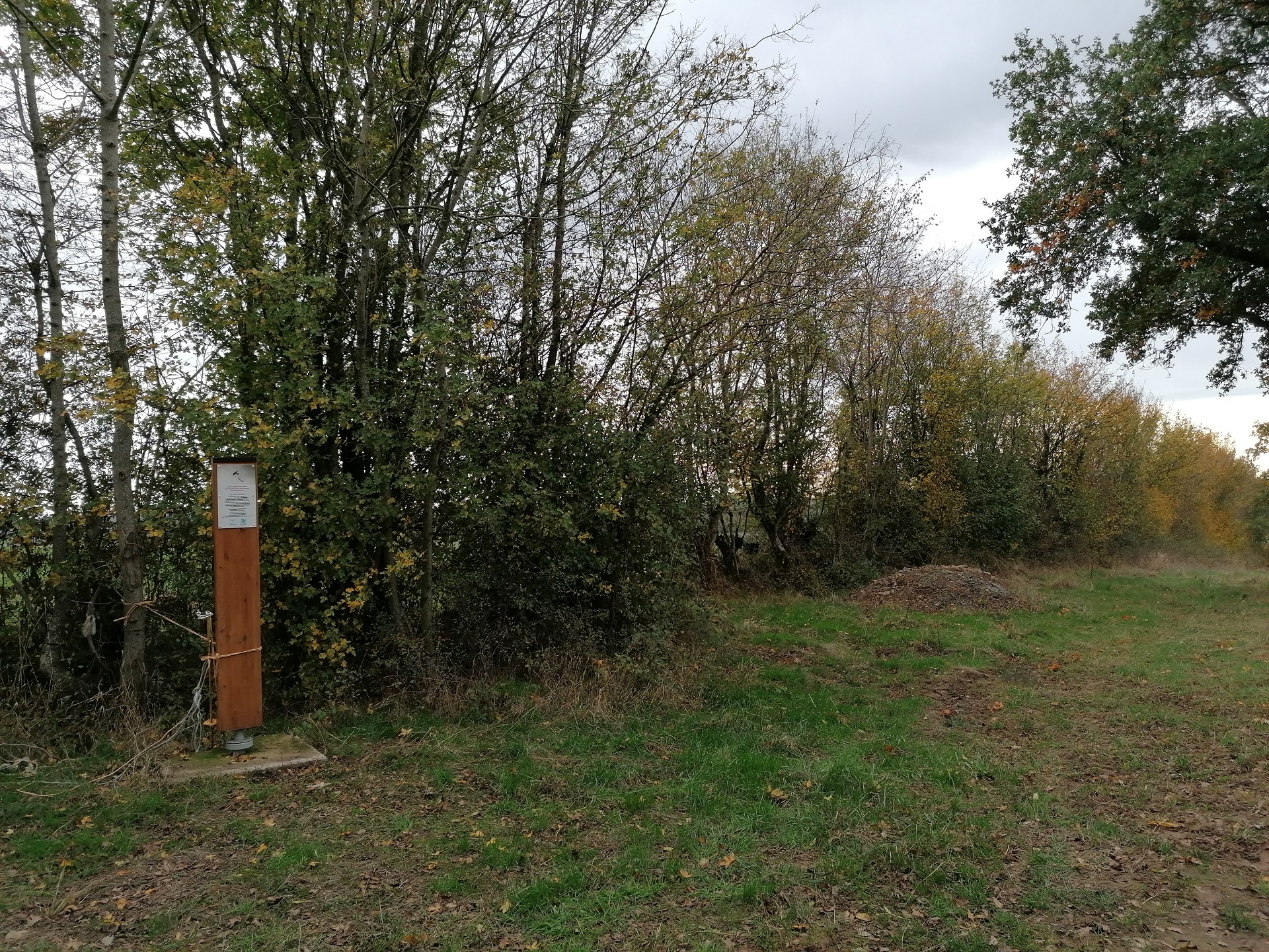 Lieu de parachutage - Seconde Guerre mondiale — Villes & Villages à Saône-et-Loire