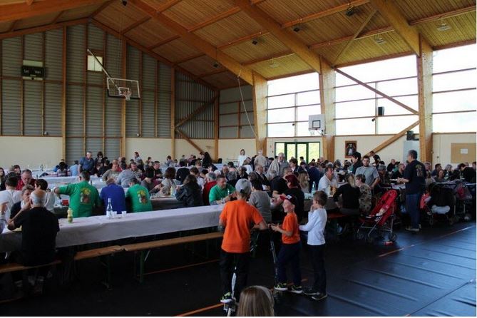 Repas de midi salle des sports