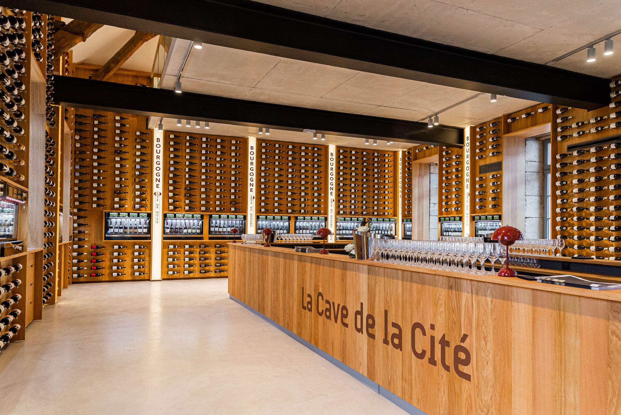 Cave des vins de france ground floor