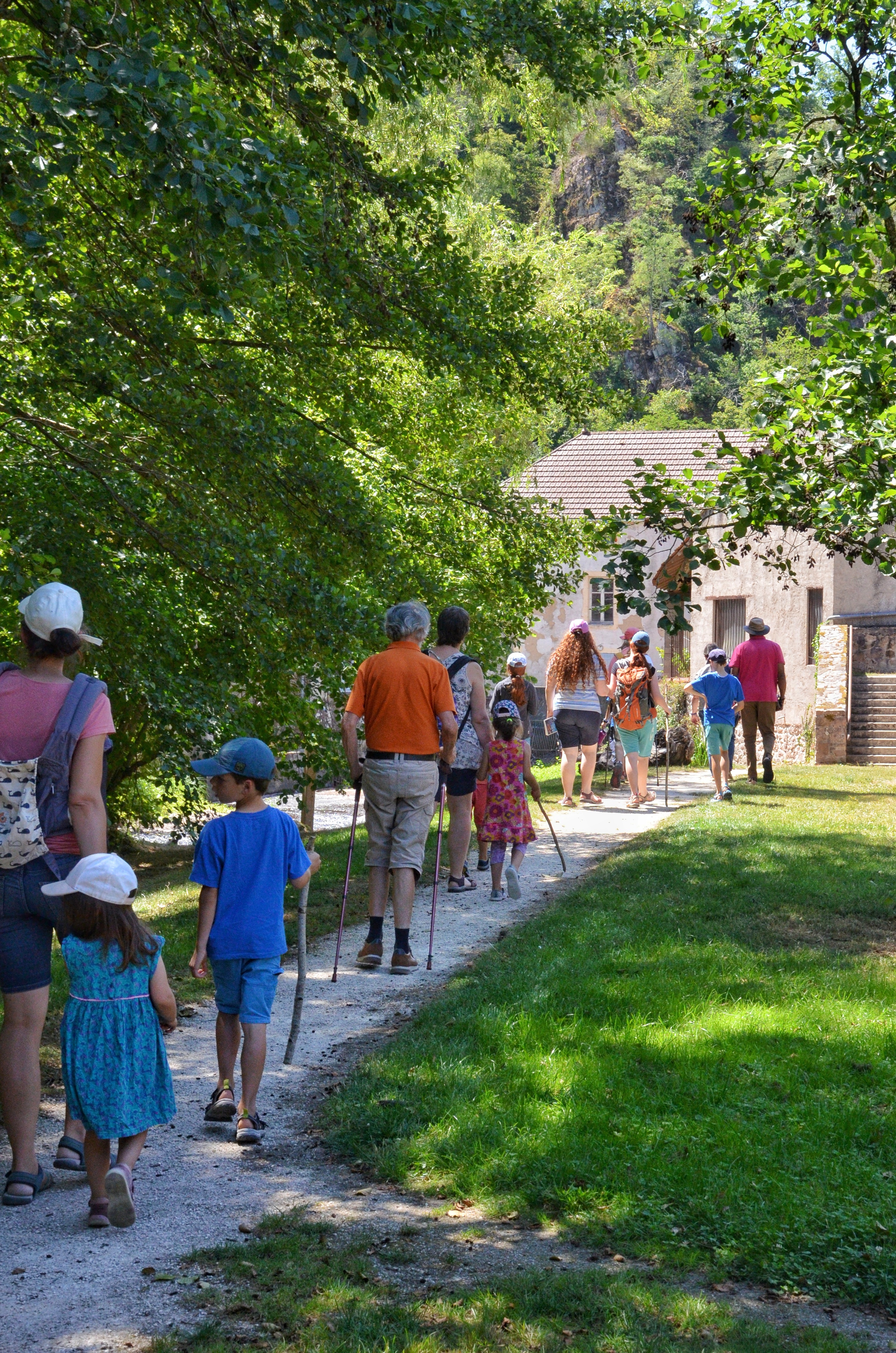 Balade commentée - À la découverte de la vallée du Cousin, le long du chemin bleu