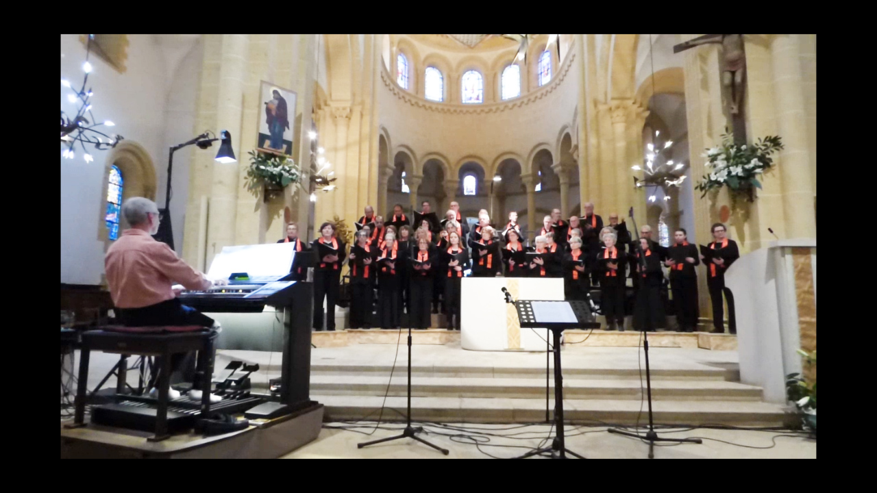 Ensemble Vocal Parodien dans la basilique de Paray