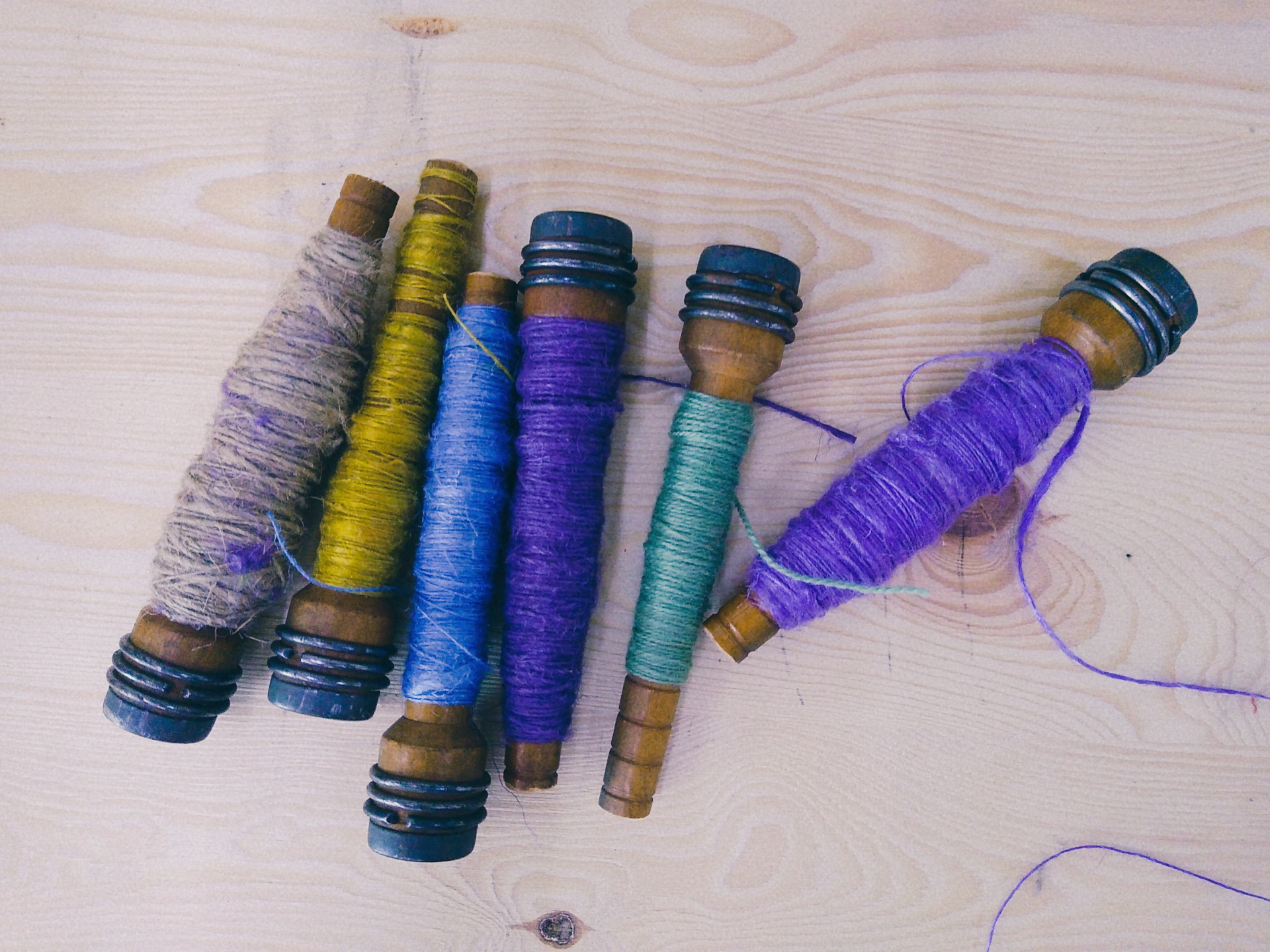 Bobines de fil pour le tissage