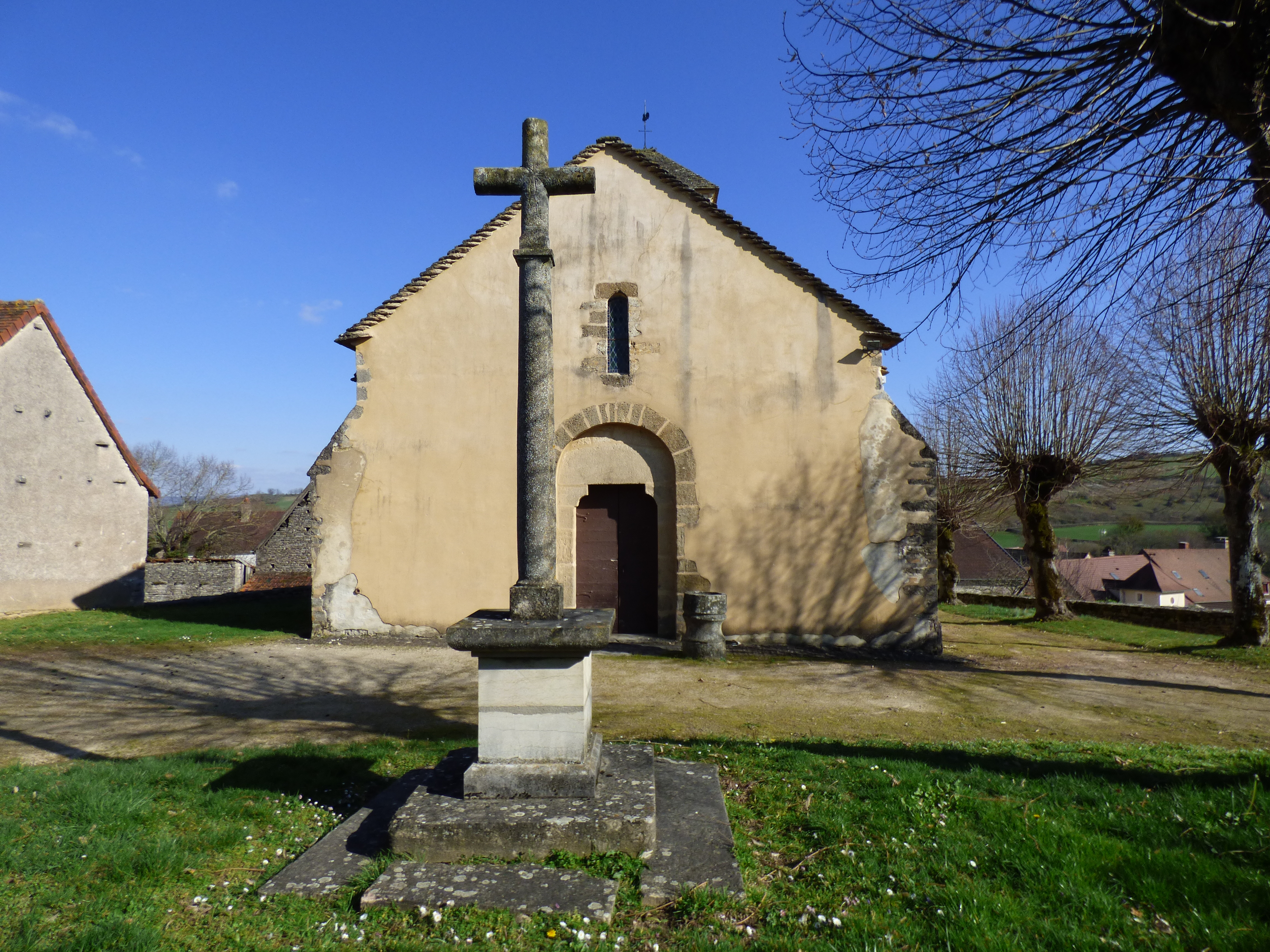 Curtil_sous_Burnand_Eglise_Extérieur_LG (1)
