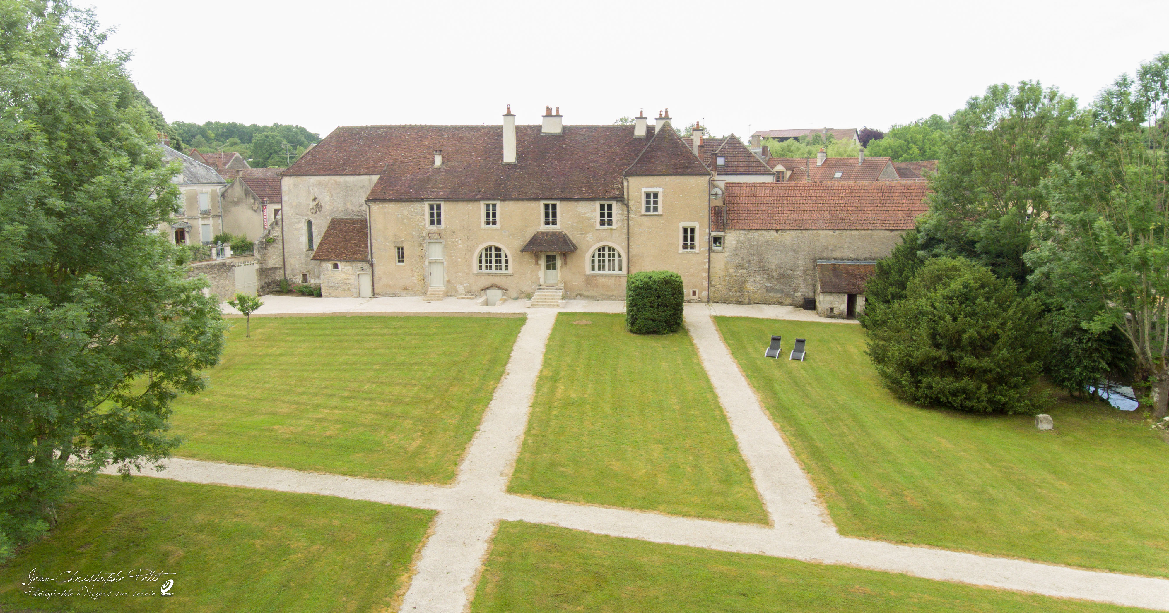 Le Prieuré de Noyers, chambre d'hôtes à Noyers