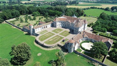 Retour &agrave; l'&eacute;l&eacute;gance, au ch&acirc;teau de Moncley