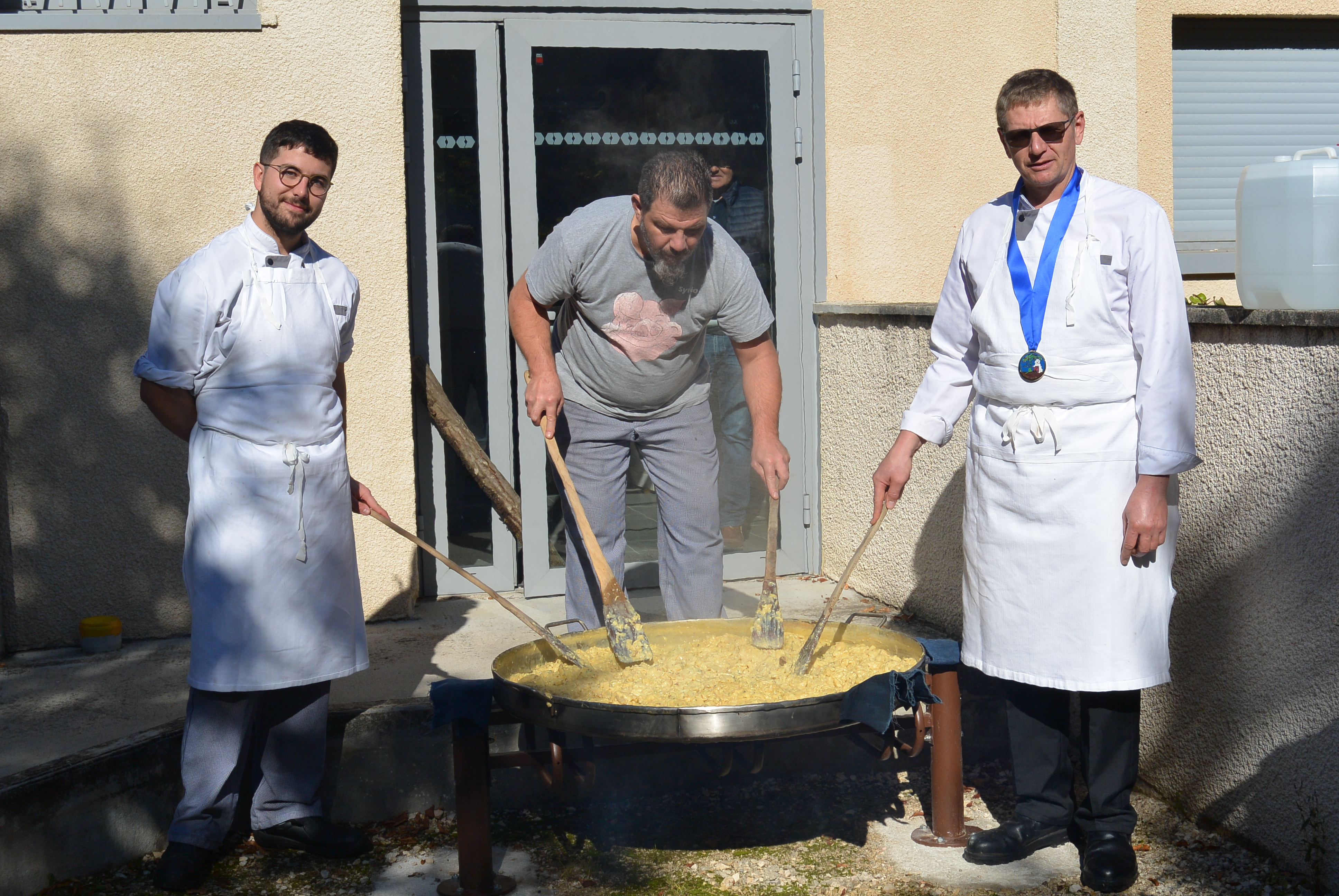 fete_papilles_issurtille_omelette_geante_route_truffe_cotedor