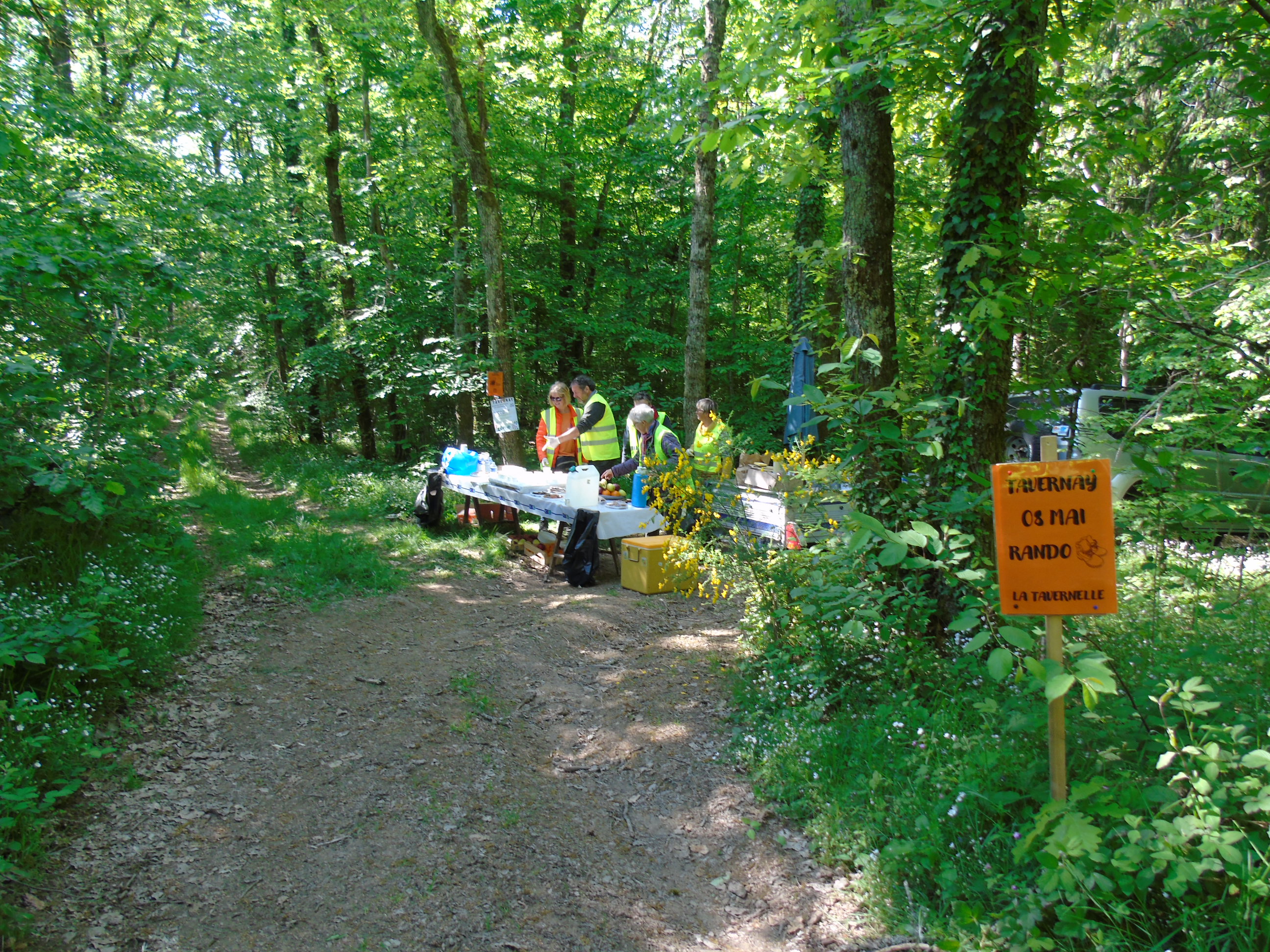 Ravitaillement au milieu des bois