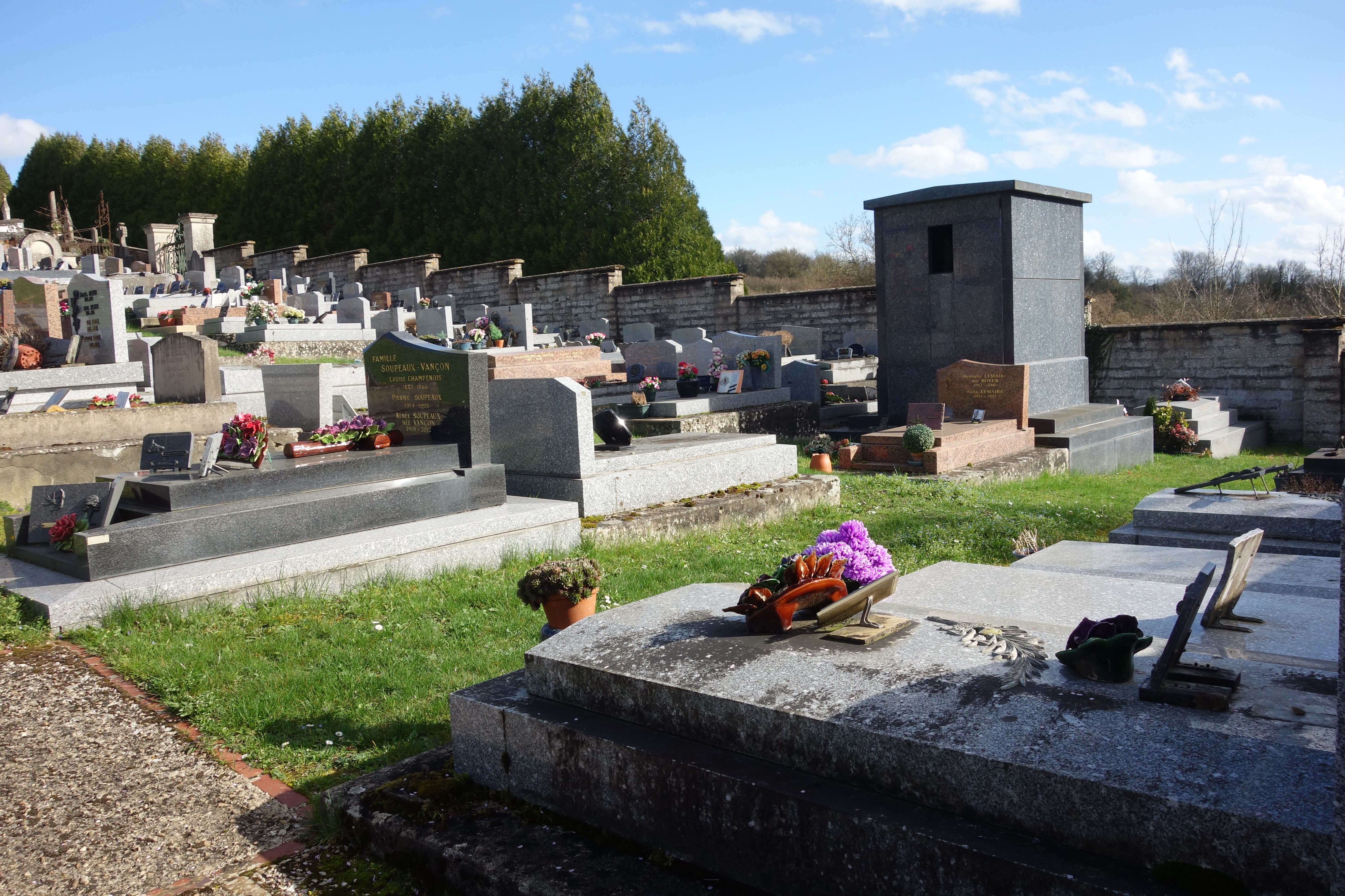 Cimetière de Chailley