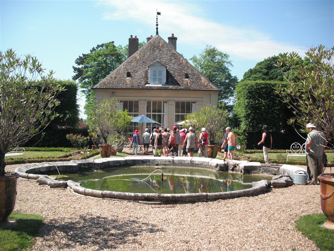 Jardin à la française du château de Jallerange