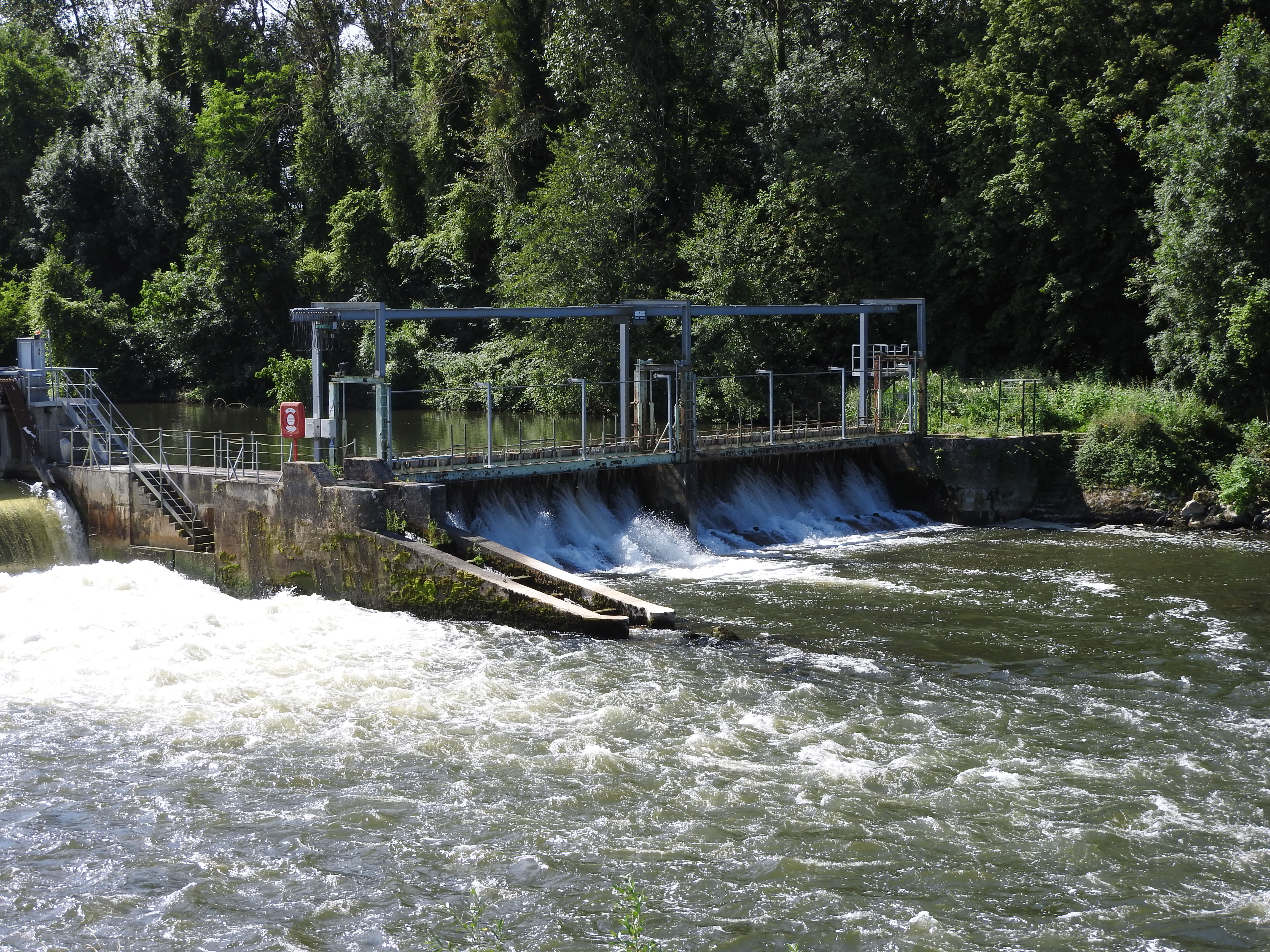 L'Echelle à Poissons — Rios, Lagoas e Lagos à Yonne