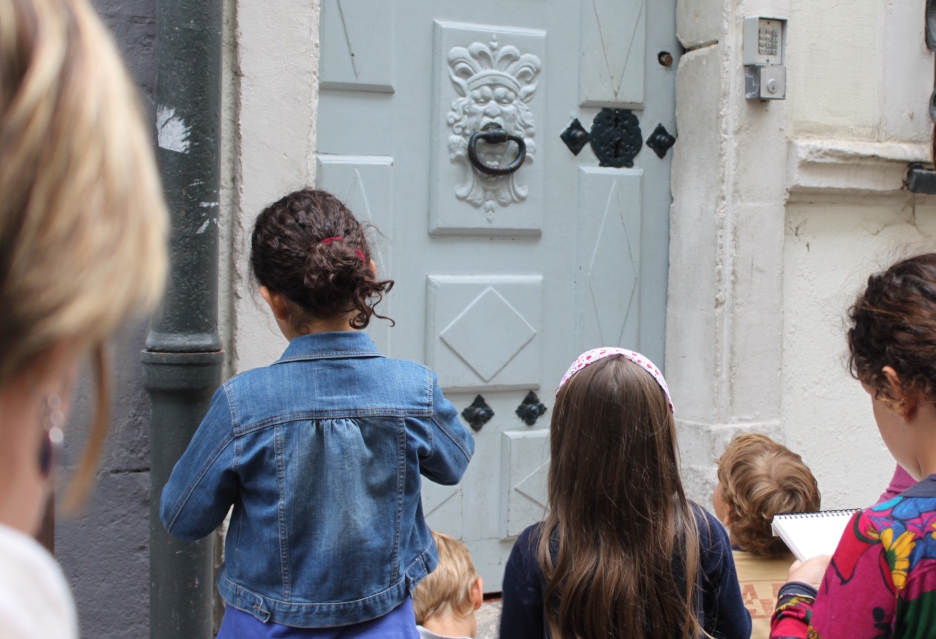 En famille « De porte en porte »
