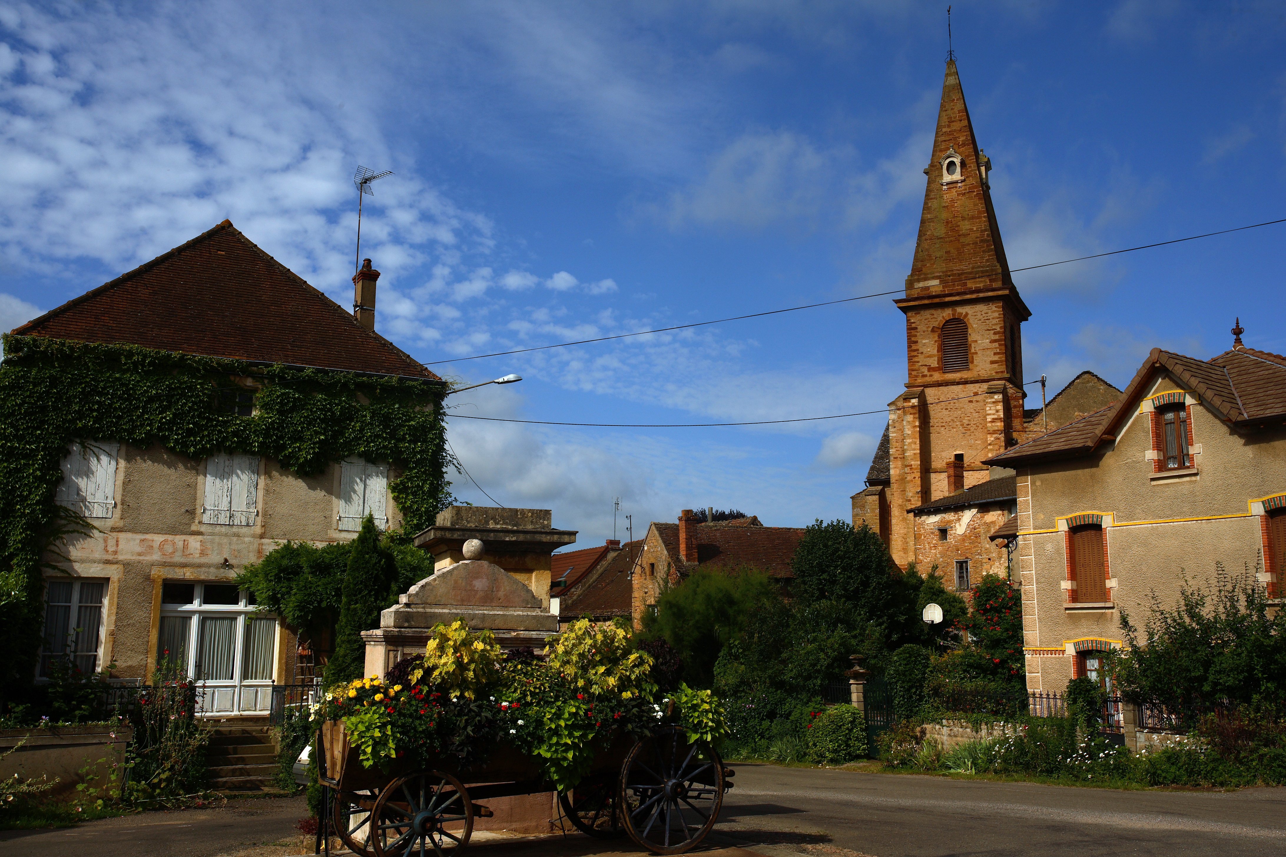Etrigny