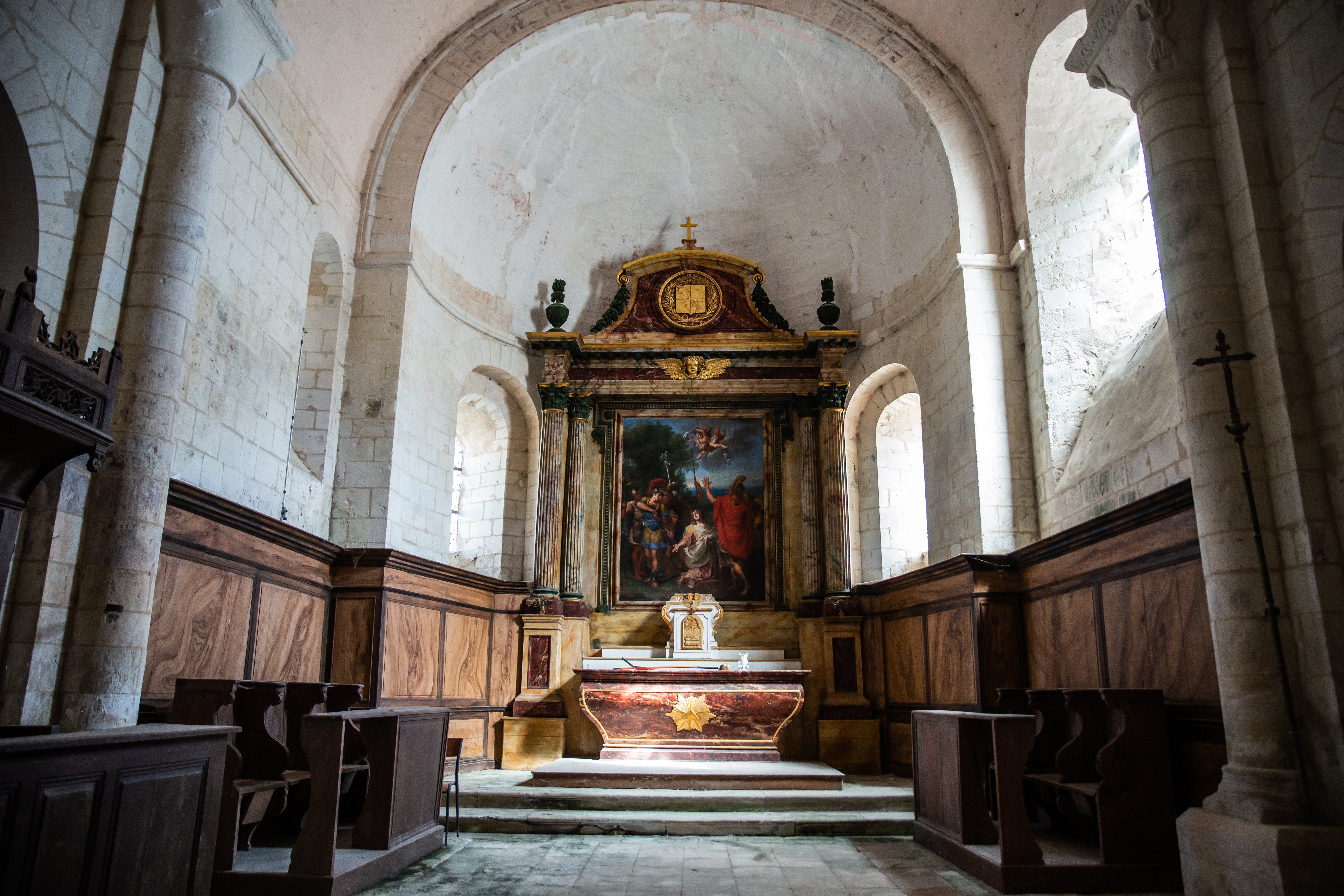 Église romane de Laroche-Saint-Cydroine