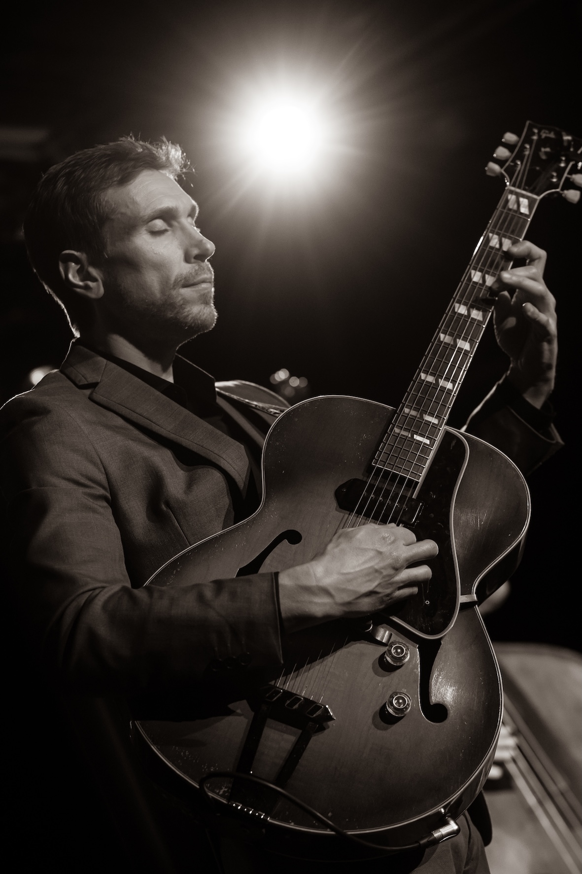 Festival de Bach à Bacchus - Apéro-concert : Les Manches à cordes, jazz manouche, Meursault - photo 5