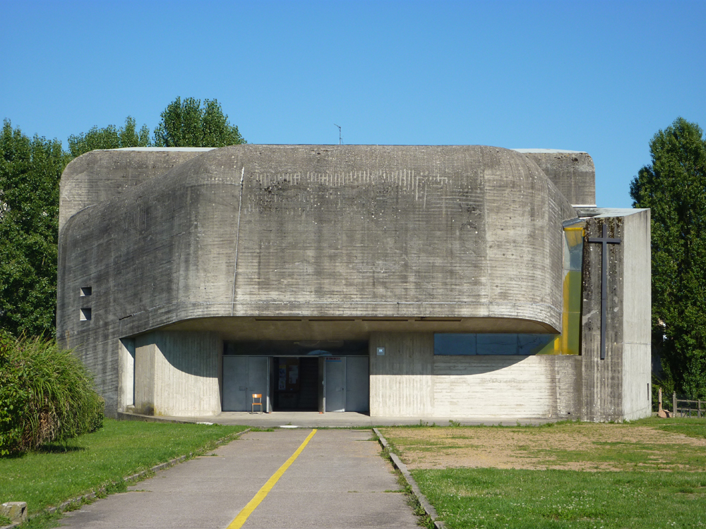 Eglise Sainte Bernadette du Banlay, Nevers - photo 4