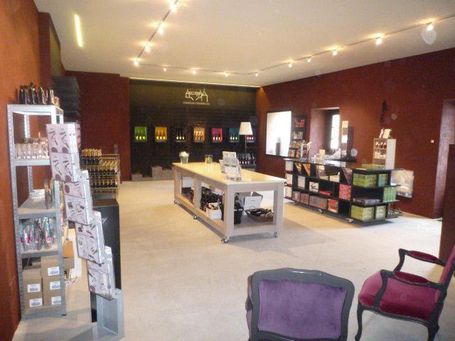 Château de Chasselas : wine shop